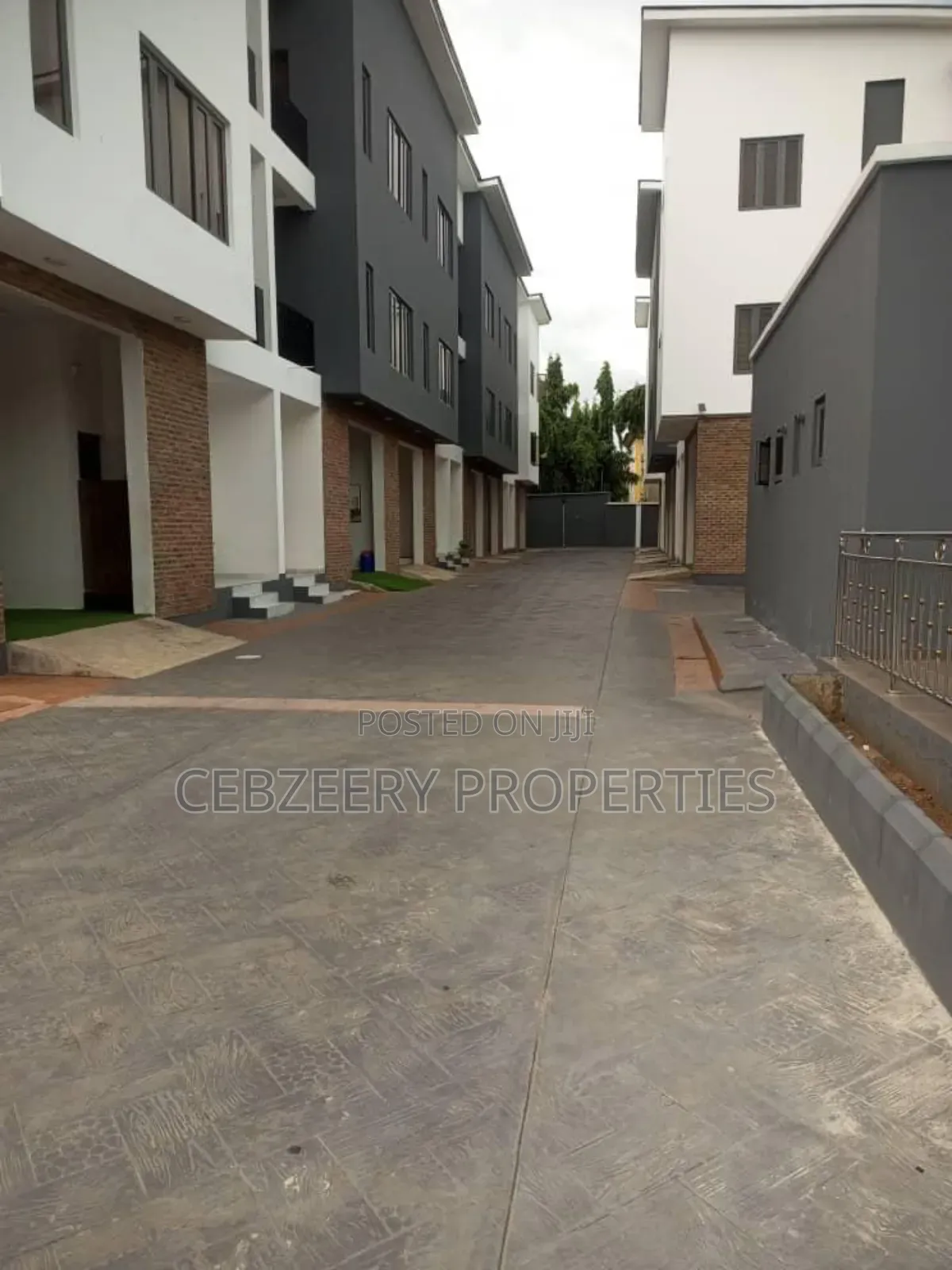 4bdrm Townhouse/Terrace in Ikeja GRA for sale in Ikeja GRA