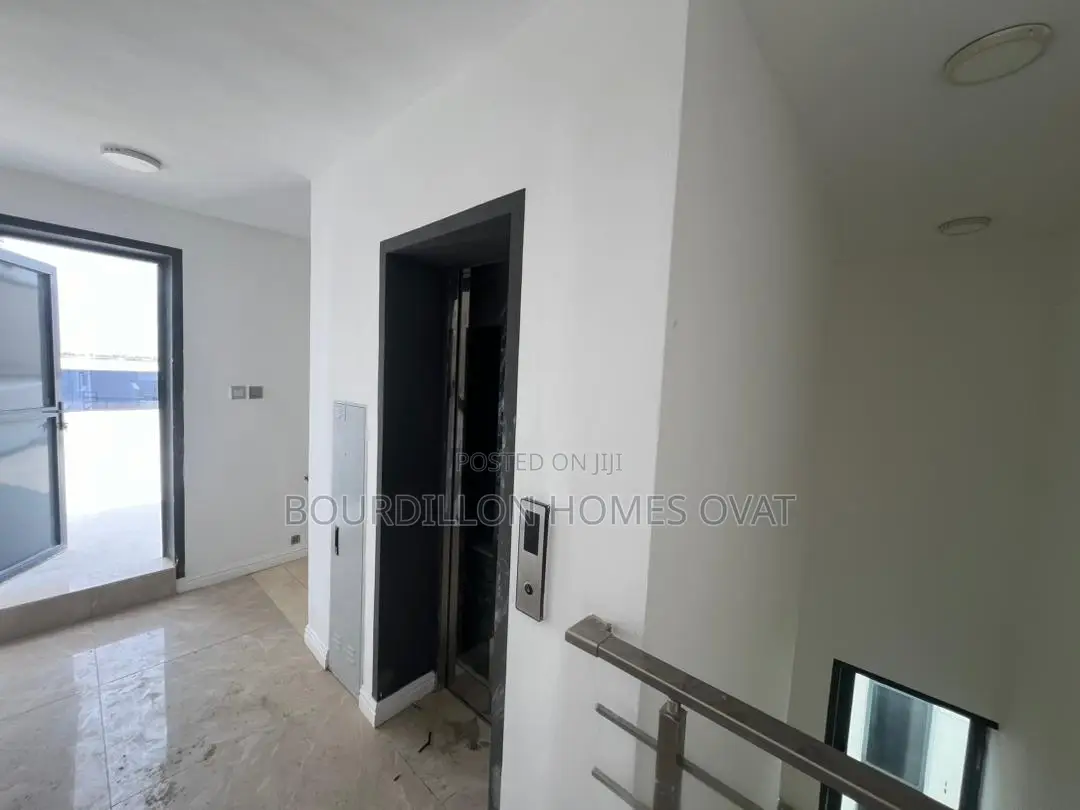 5bdrm Duplex in Banana Island, Ikoyi for sale in Banana Island