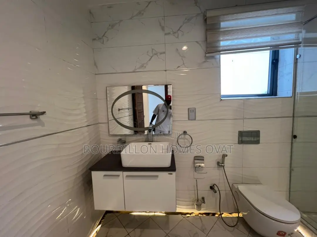 5bdrm Duplex in Banana Island, Ikoyi for sale in Banana Island