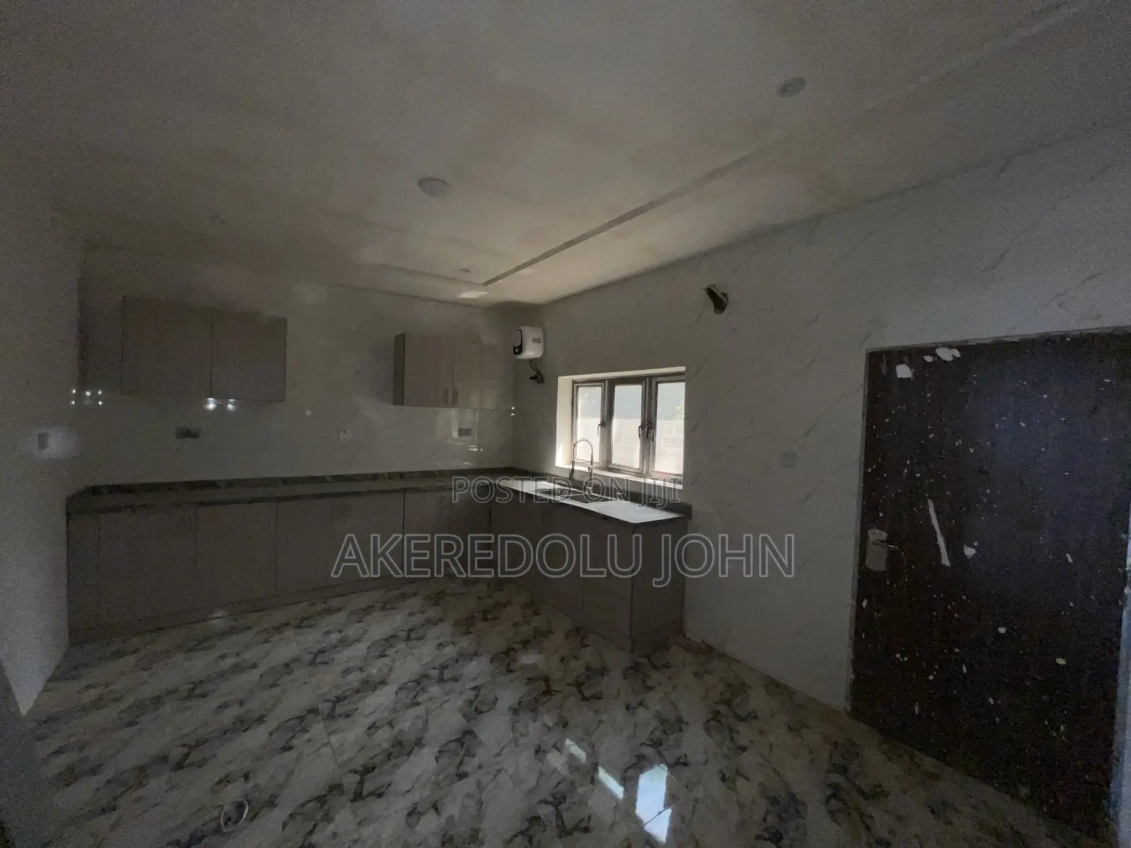 5bdrm Duplex in Mabushi for sale in Mabushi
