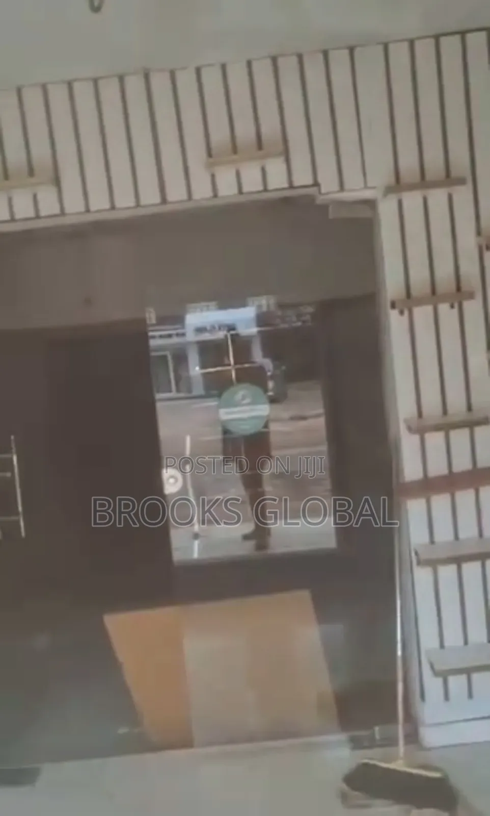 Very Big Shop at Boundary Rd, Gra for Rent in Benin City