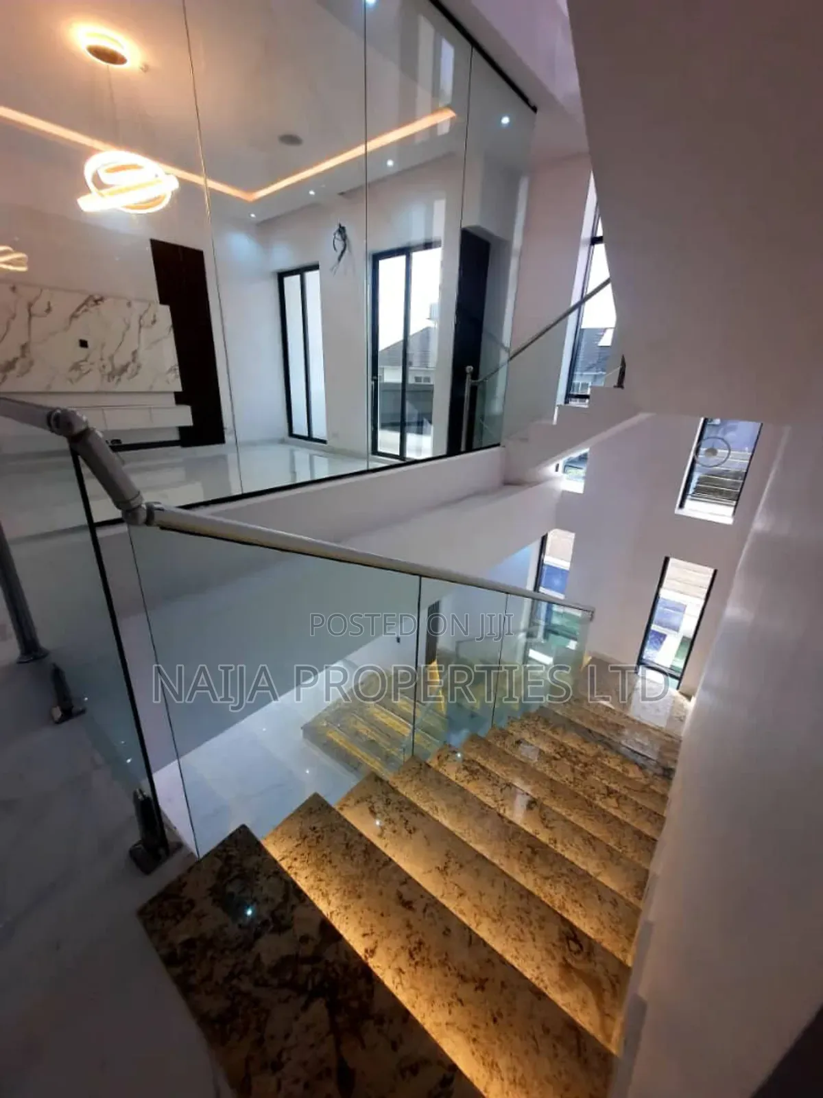 6bdrm Duplex in Pinnock Beach Estate, Lekki for sale in Lekki