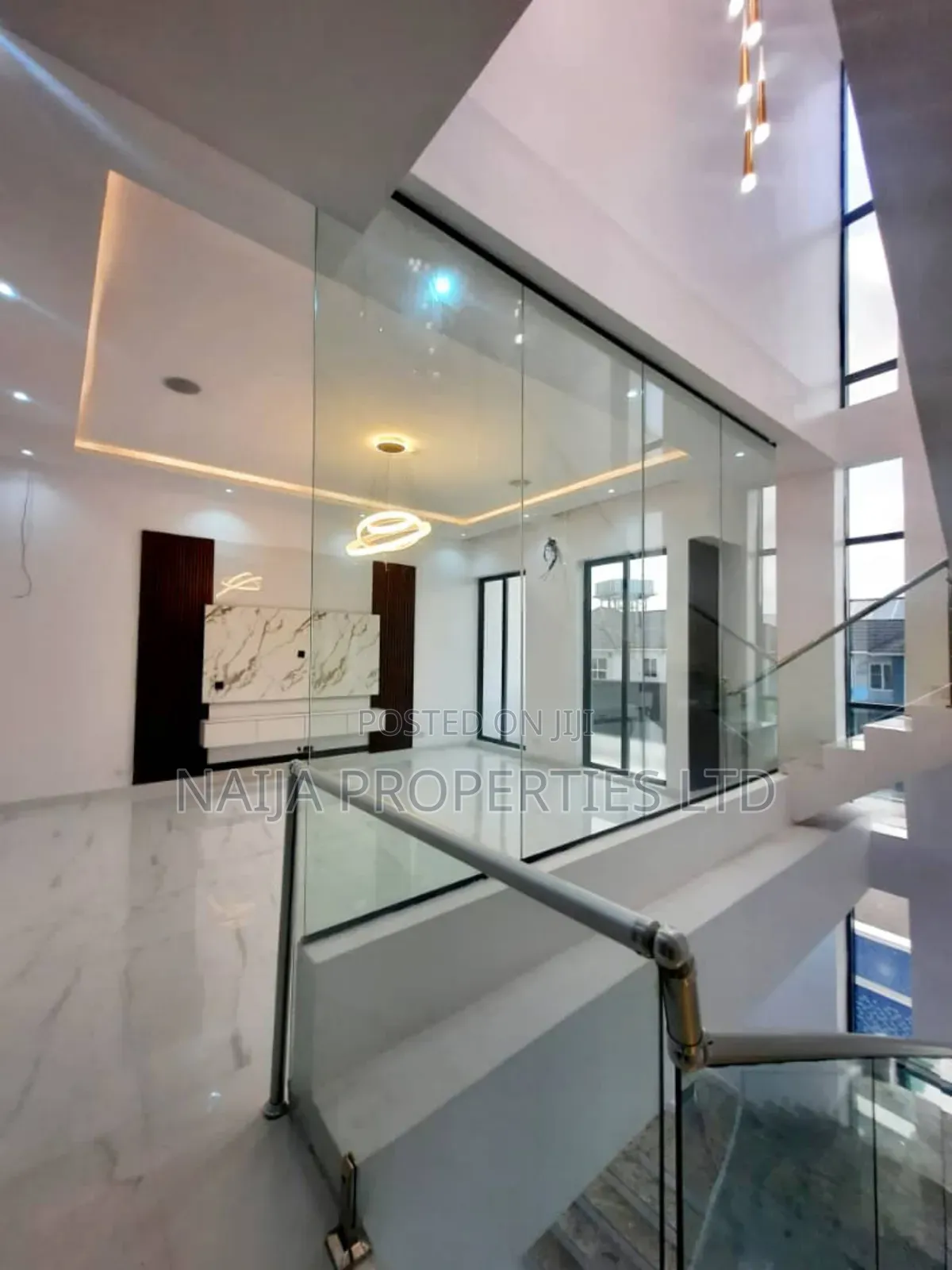 6bdrm Duplex in Pinnock Beach Estate, Lekki for sale in Lekki