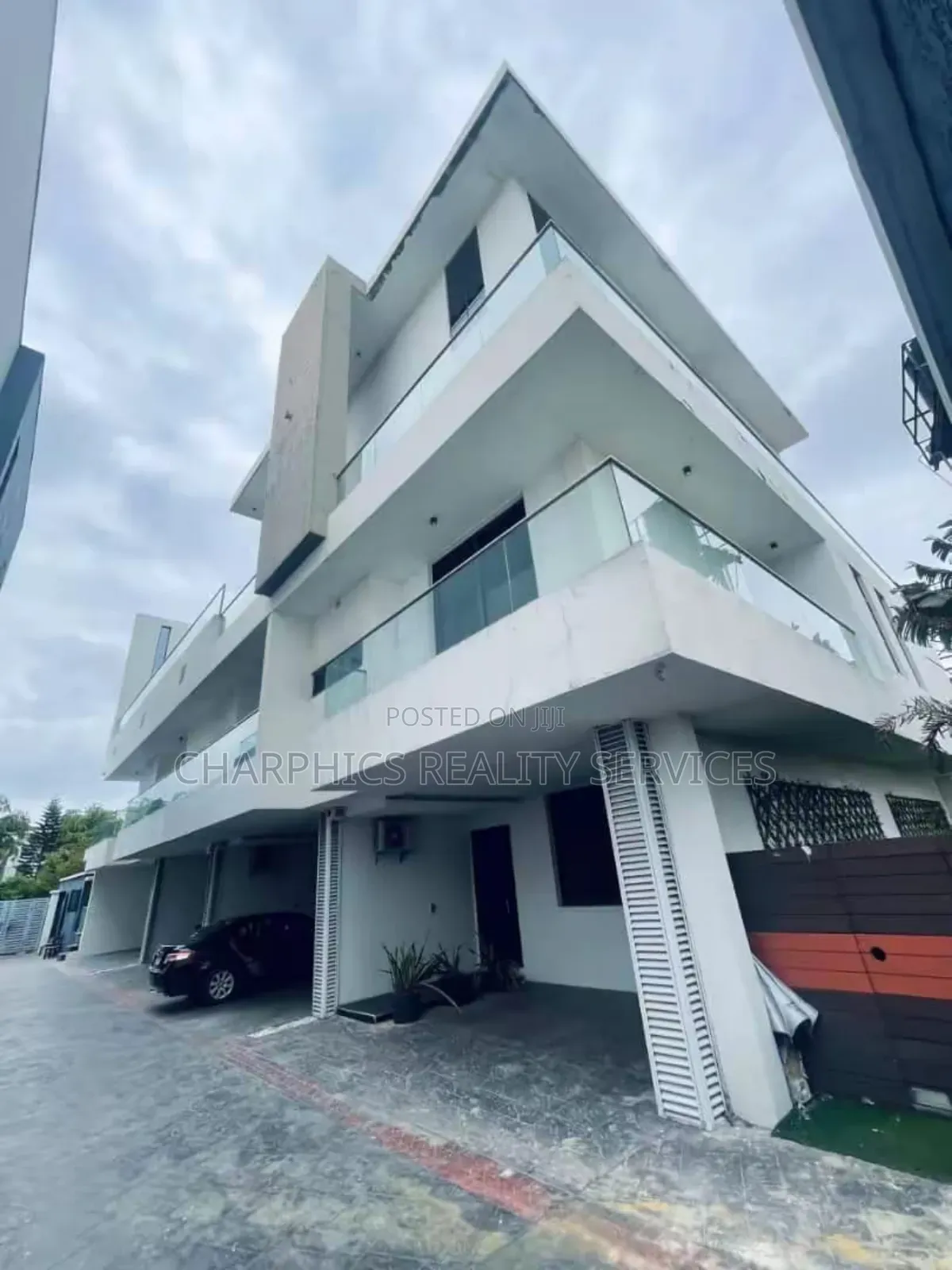 3bdrm Duplex in Banana Island for rent in Banana Island