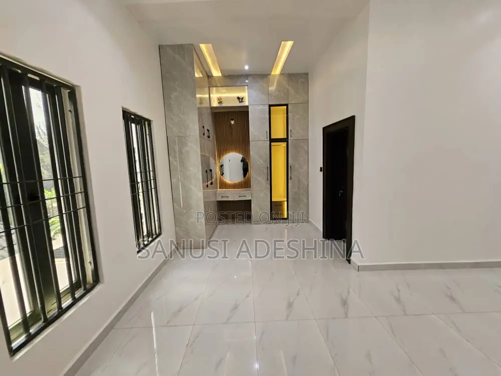6bdrm Duplex in Gwarimpa Estate ,Fct, Gwarinpa for sale in Gwarinpa