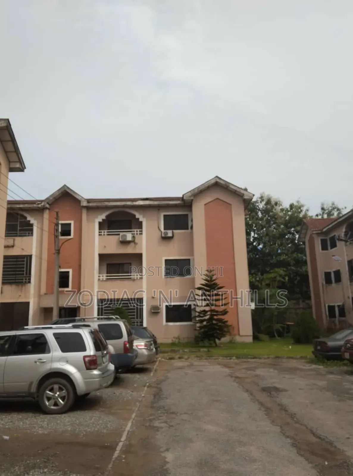 3bdrm Block of Flats in Sunshine Estate Oko for sale in Oko-Oba