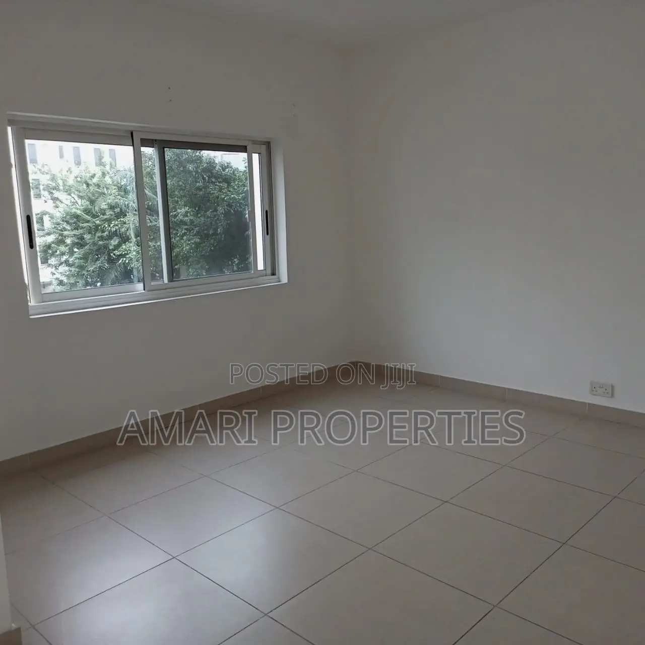 Furnished 3bdrm Block of Flats in Off Boudillon Road, for rent in Ikoyi