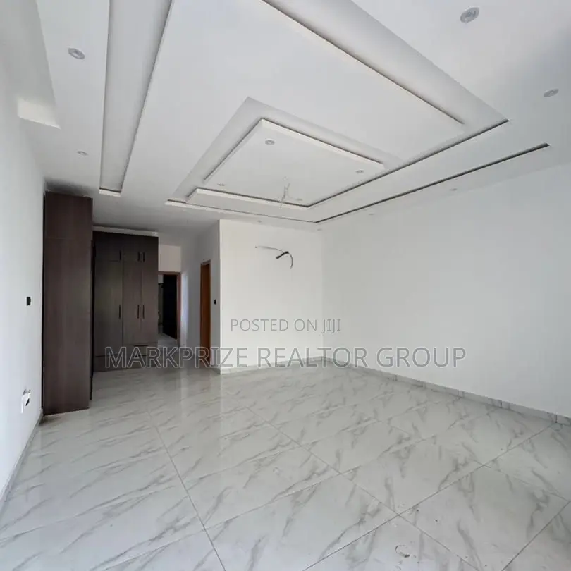 4bdrm Duplex in Omole Phase 1 Lagos for sale in Omole Phase 1