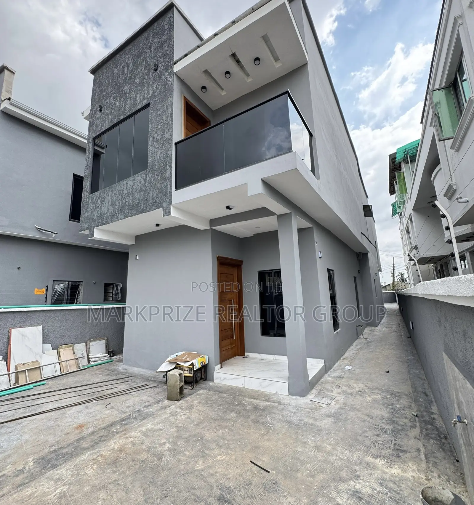 4bdrm Duplex in Omole Phase 1 Lagos for sale in Omole Phase 1