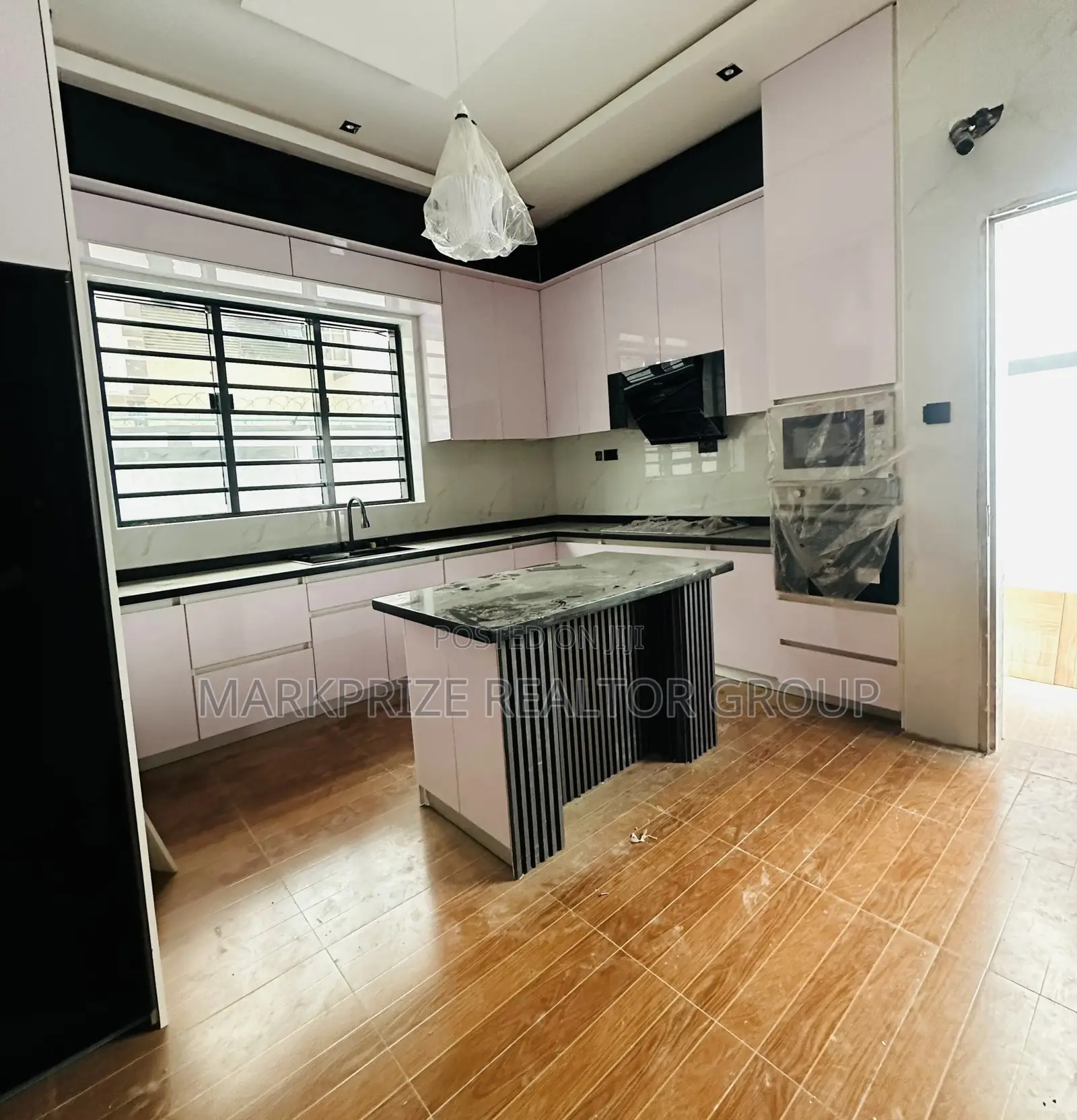 5bdrm Duplex in Omole Phase 2 Lagos for sale in Omole Phase 2