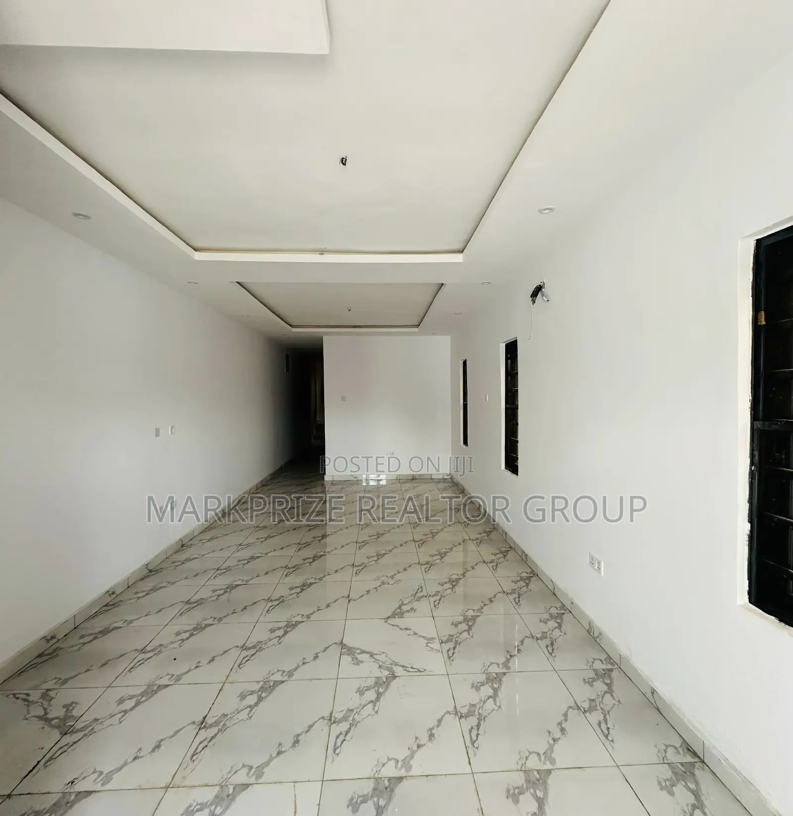 3bdrm Duplex in Olowora Magodo Lagos for sale in Magodo