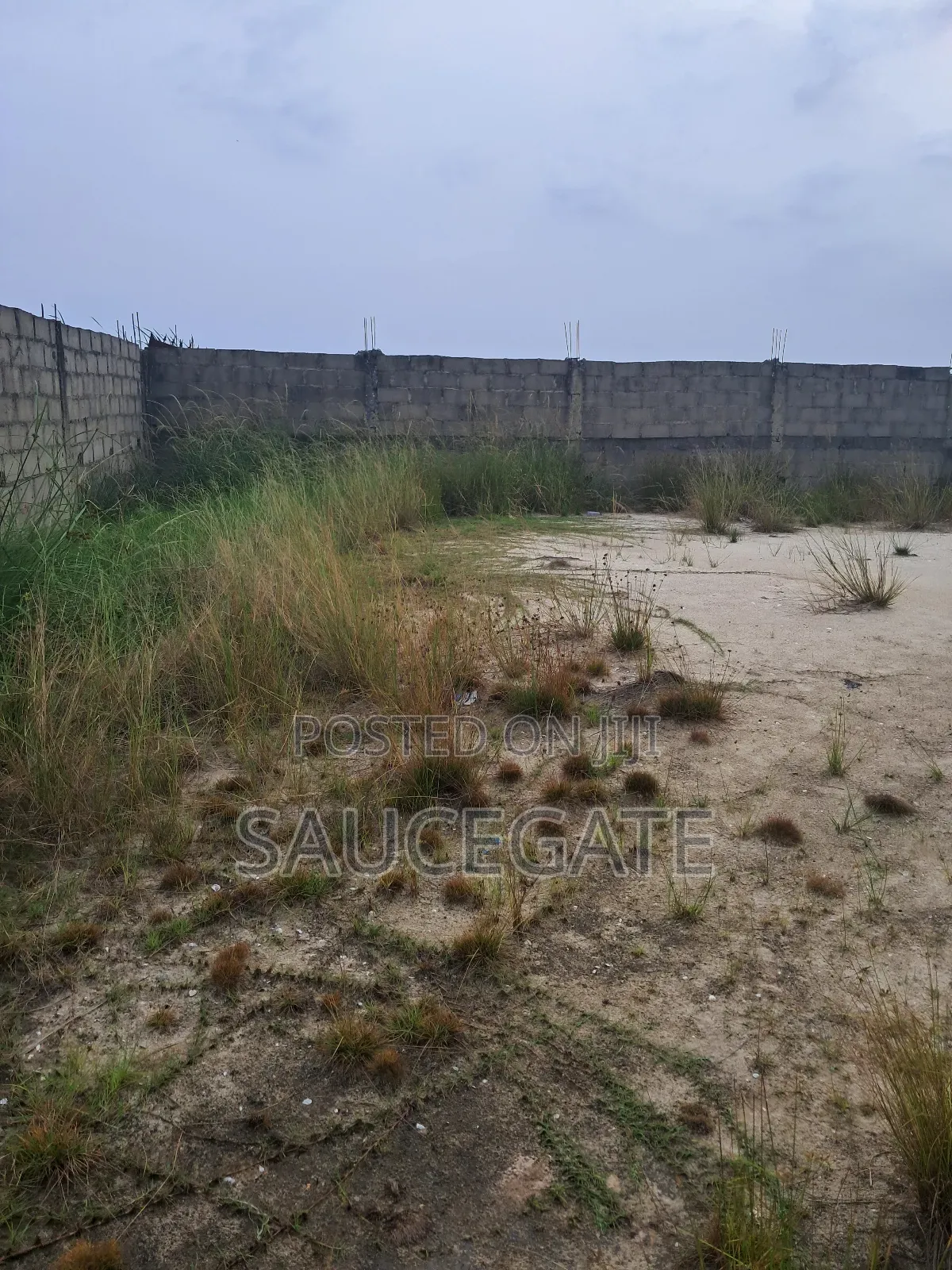 Dry Land Fenced Inside Nasco Estate Satellite Town Global C of O in Satellite Town