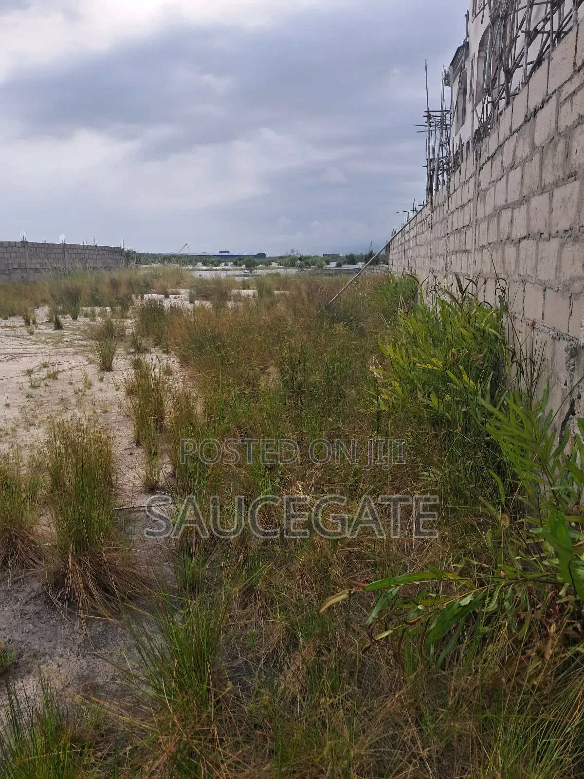 Dry Land Fenced Inside Nasco Estate Satellite Town Global C of O in Satellite Town