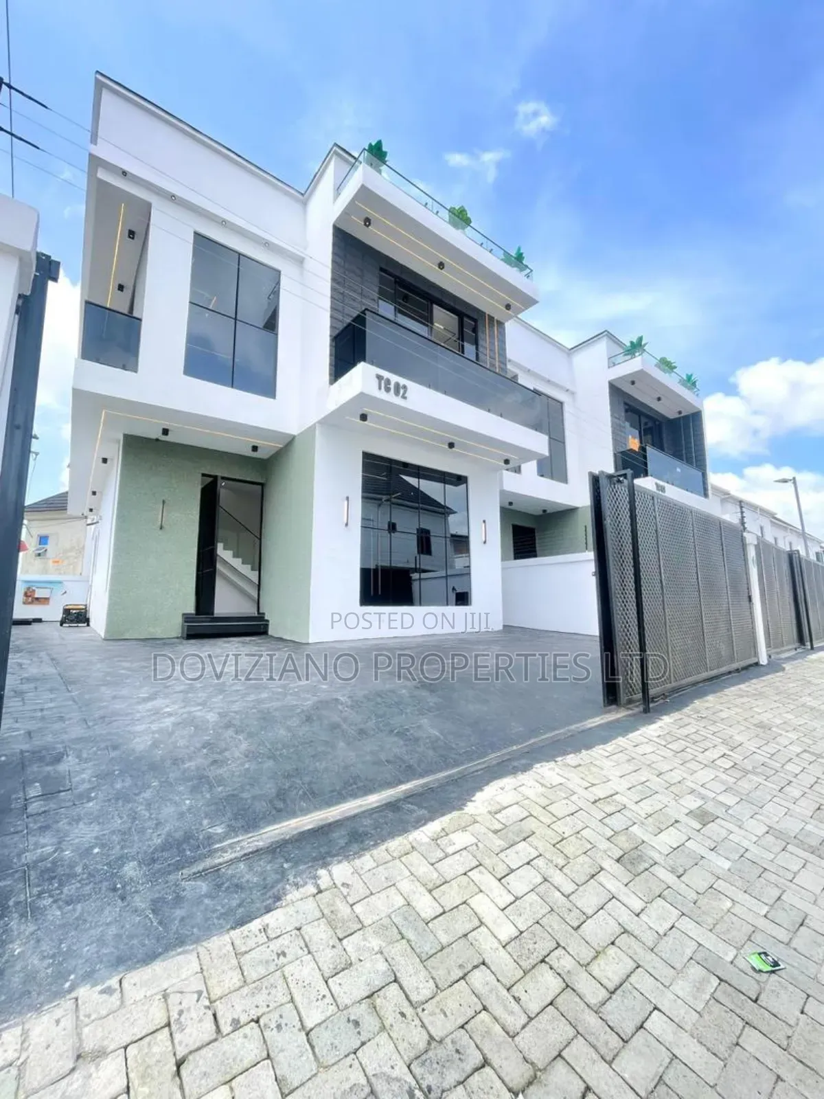 4bdrm Duplex in Ajah for sale in Ajah