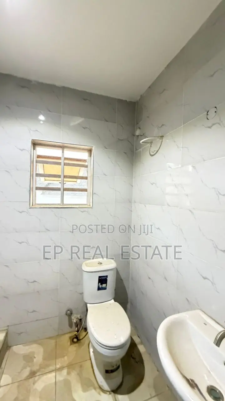 3bdrm Duplex in Apo District for sale in Apo District