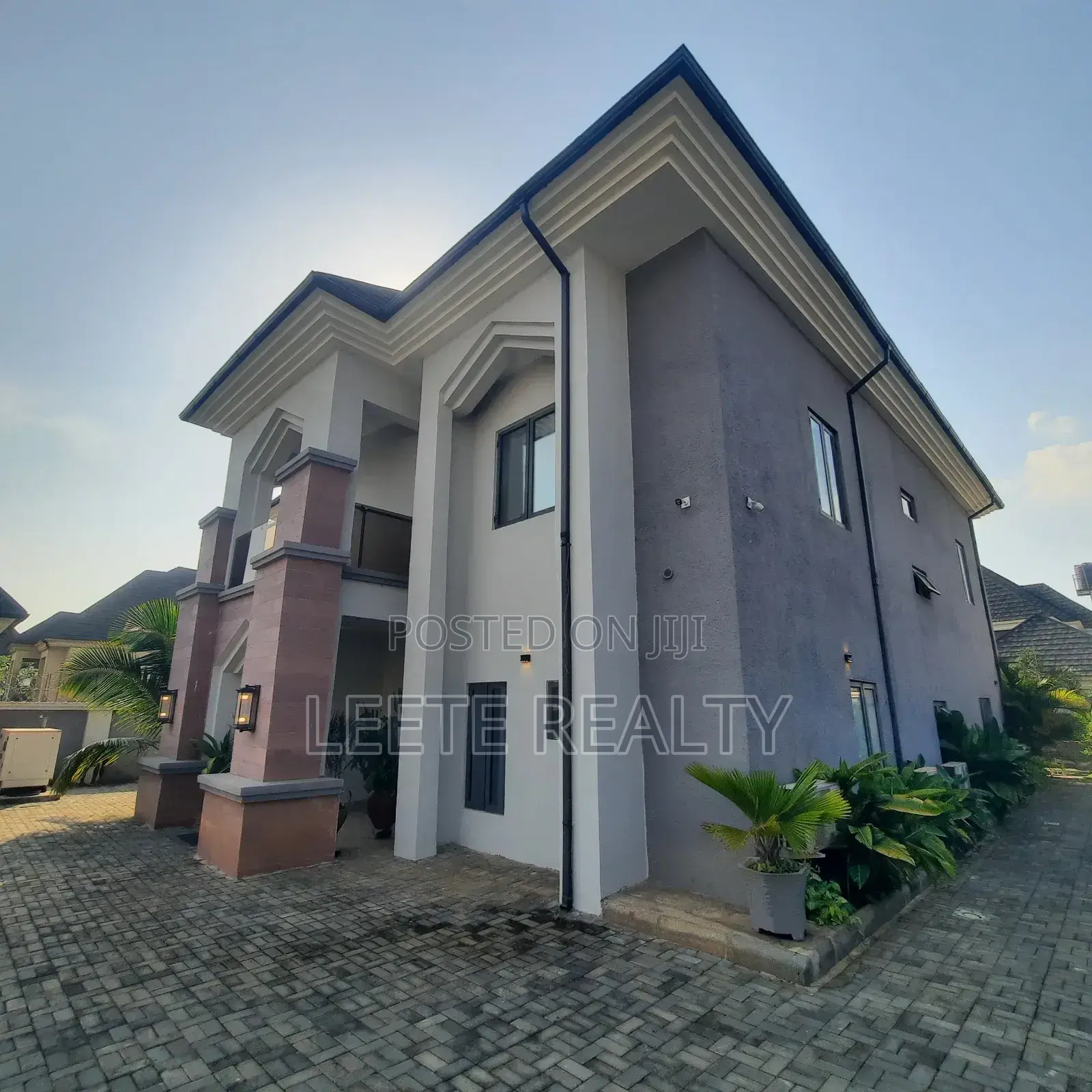 Furnished 4bdrm Duplex in Gwarinpa for sale in Gwarinpa