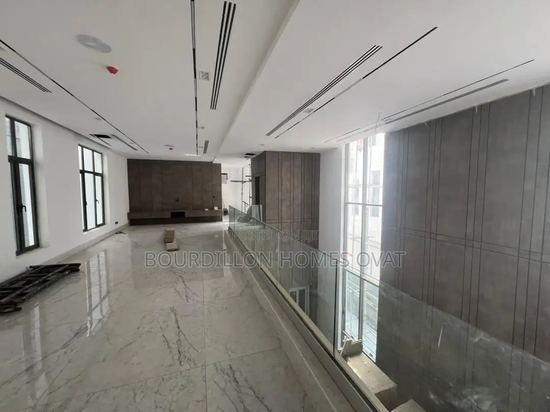 5bdrm Duplex in Banana Island for sale in Banana Island