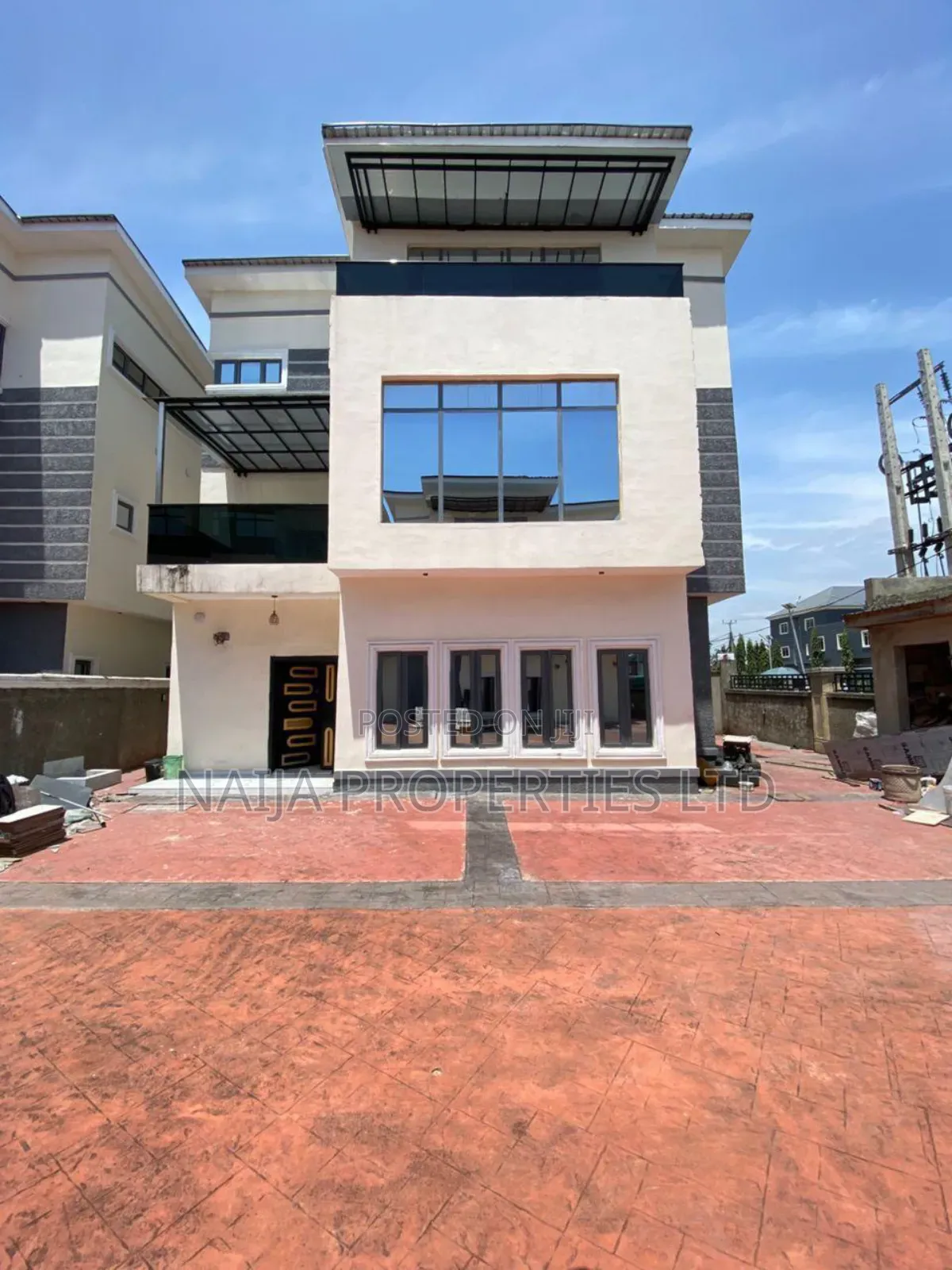 4bdrm Duplex in Lekki Phase 1 for sale in Lekki Phase 1