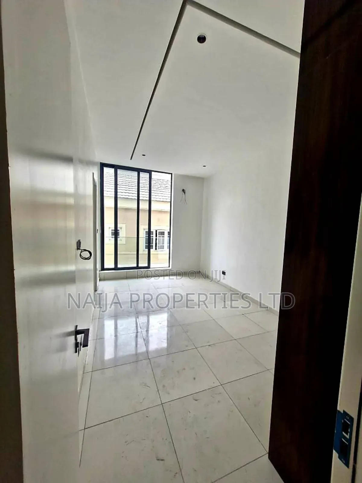 2bdrm Apartment in Oniru, Victoria Island for sale in Victoria Island