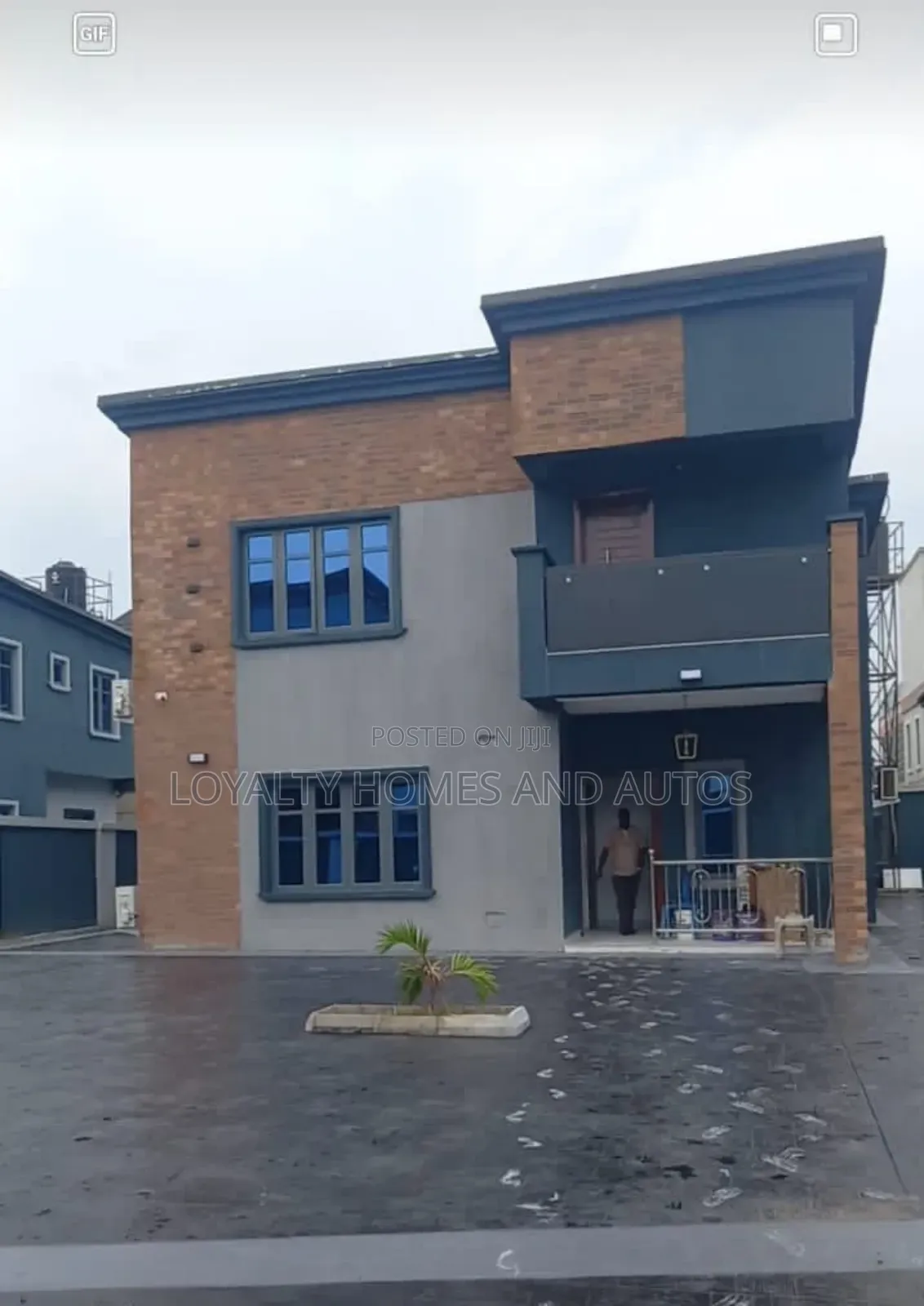 Furnished 4bdrm Duplex in GRA Phase 2 Shangisha for sale in GRA Phase 2 Shangisha