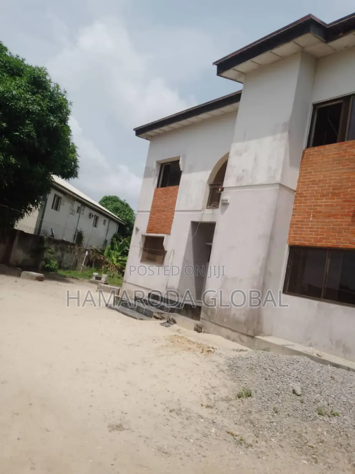 Furnished 6bdrm Duplex in Ado for sale in Ado / Ajah