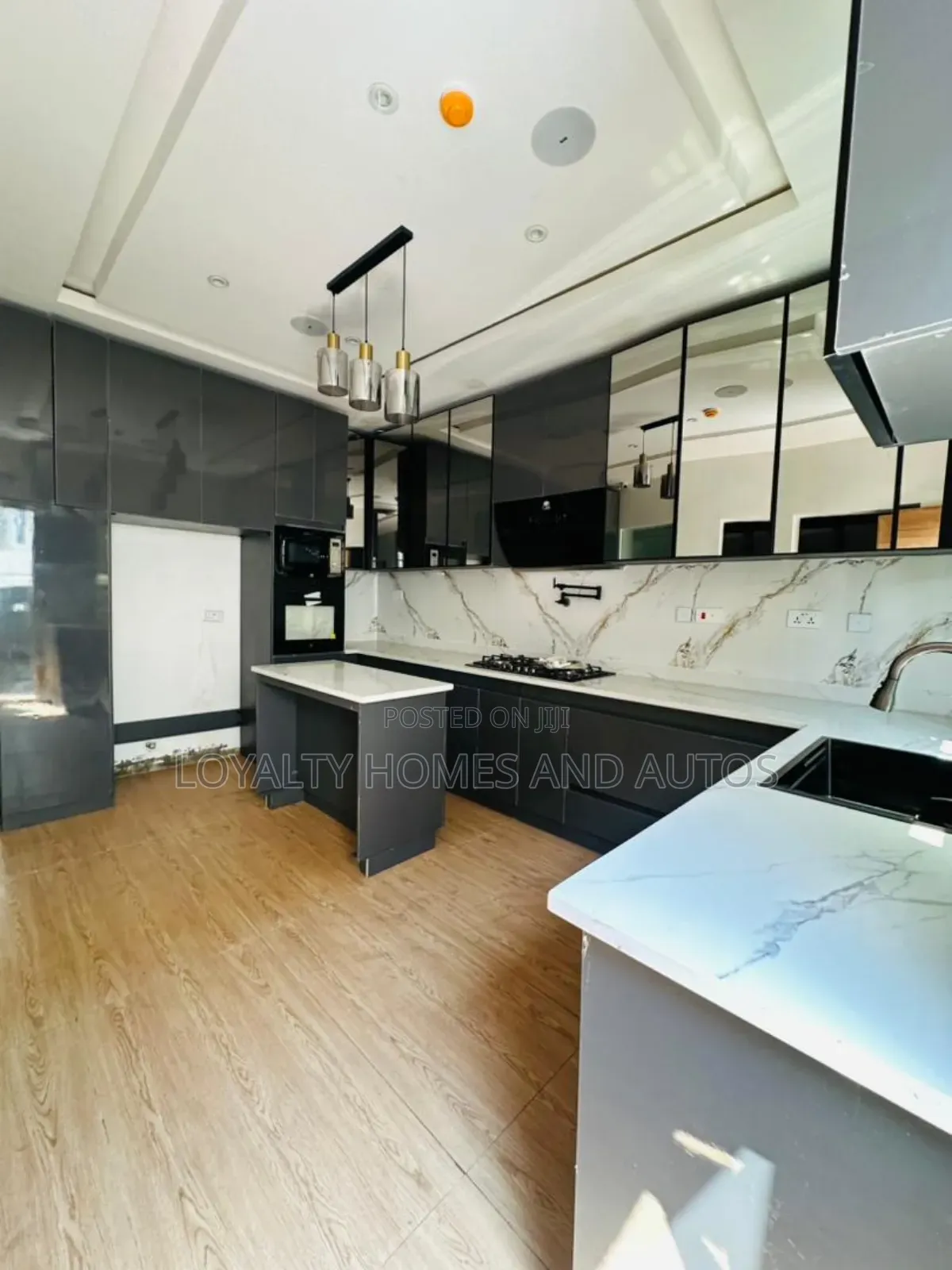 Furnished 5bdrm Duplex in Omole Phase 1 for sale in Omole Phase 1