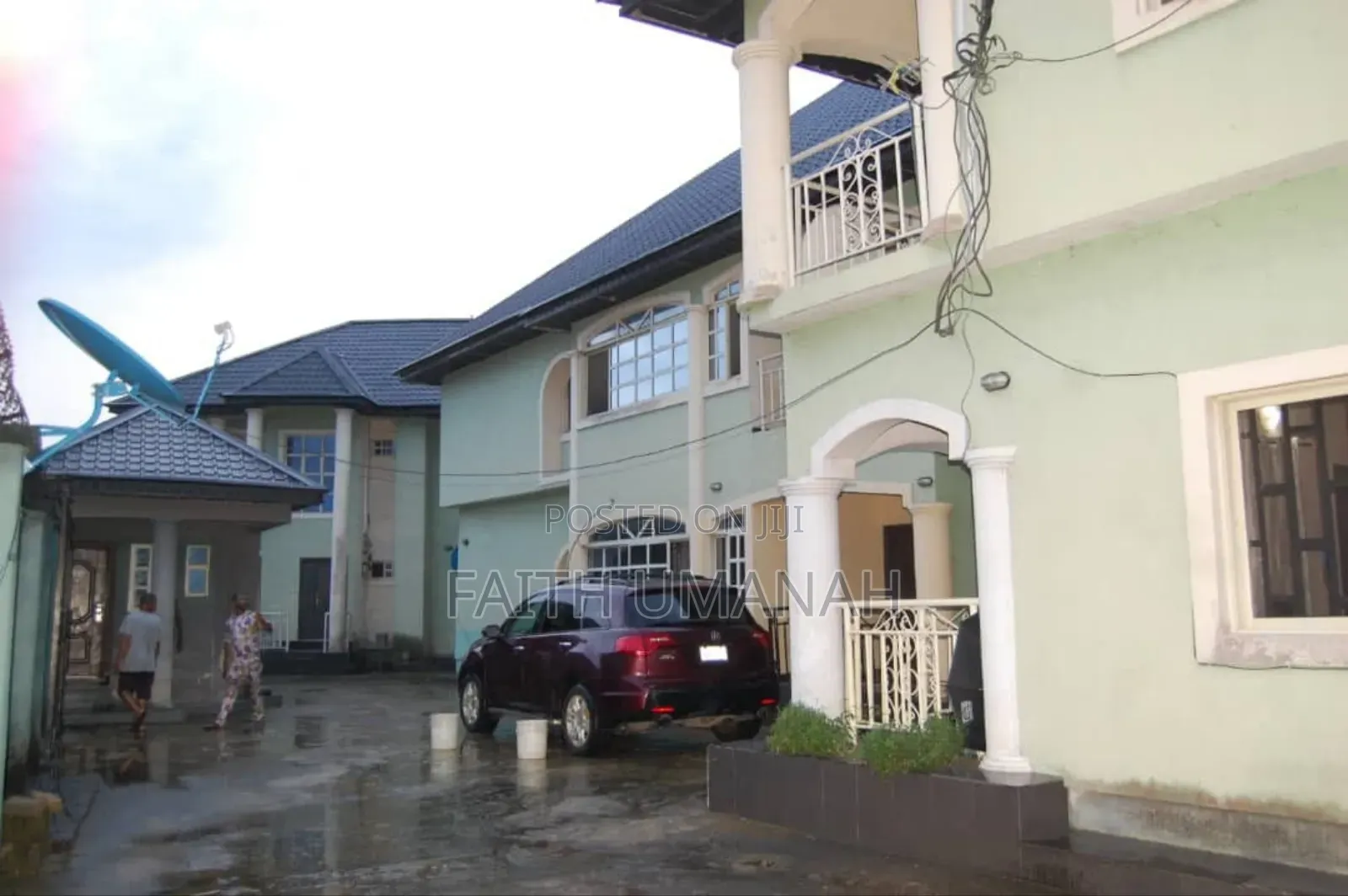 3bdrm Block of Flats in Oron Road, Uyo for sale in Uyo