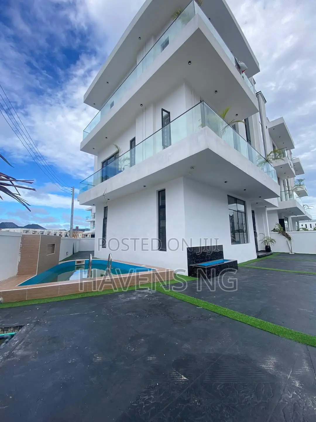 5bdrm Duplex in Lekki Phase 2 for sale in Lekki Phase 2