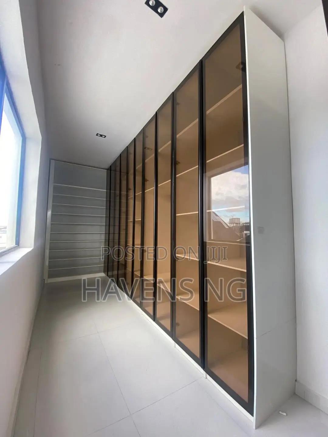 5bdrm Duplex in Lekki Phase 2 for sale in Lekki Phase 2