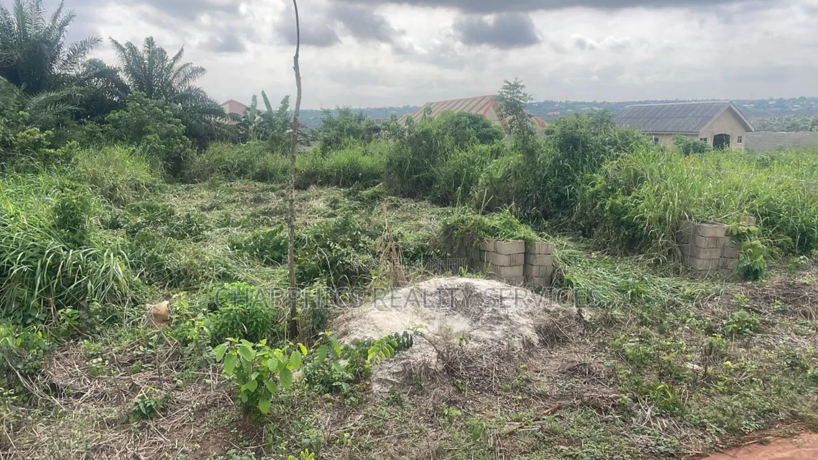 Half Plot at Isiwu Ikorodu in Isiu