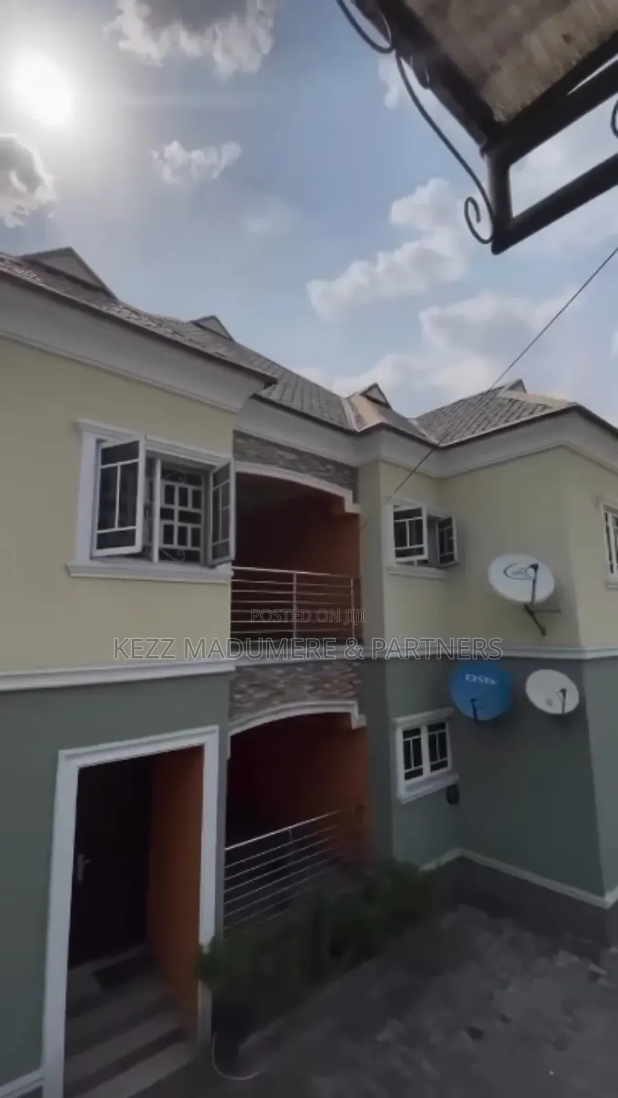 3bdrm Block of Flats in Shell Cooperative, Port-Harcourt for sale in Port-Harcourt