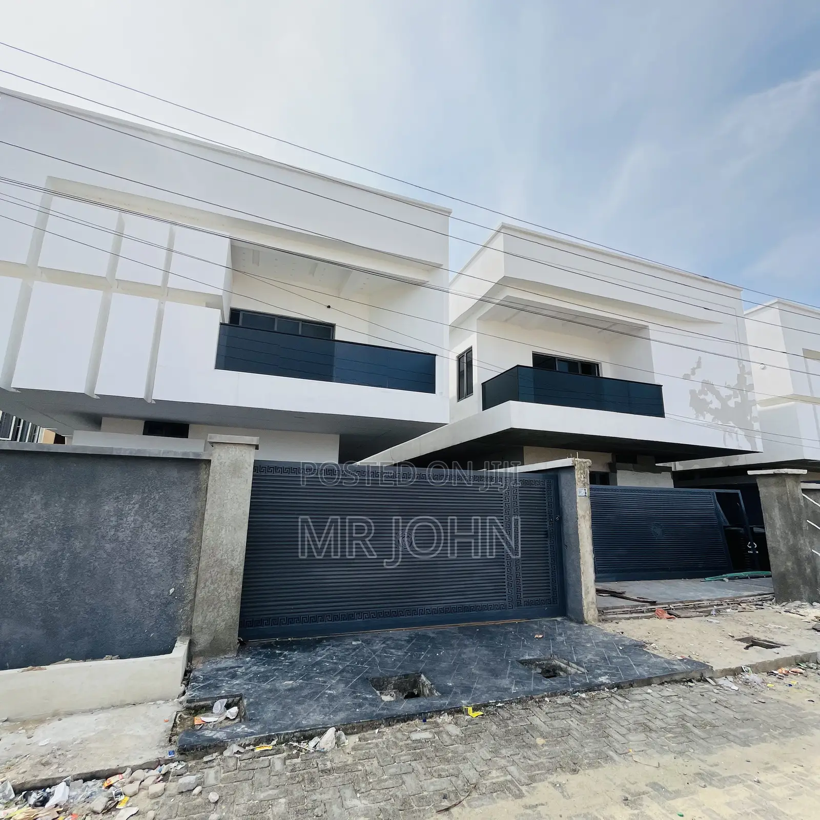 5bdrm House in New Road, Lekki for sale in Lekki