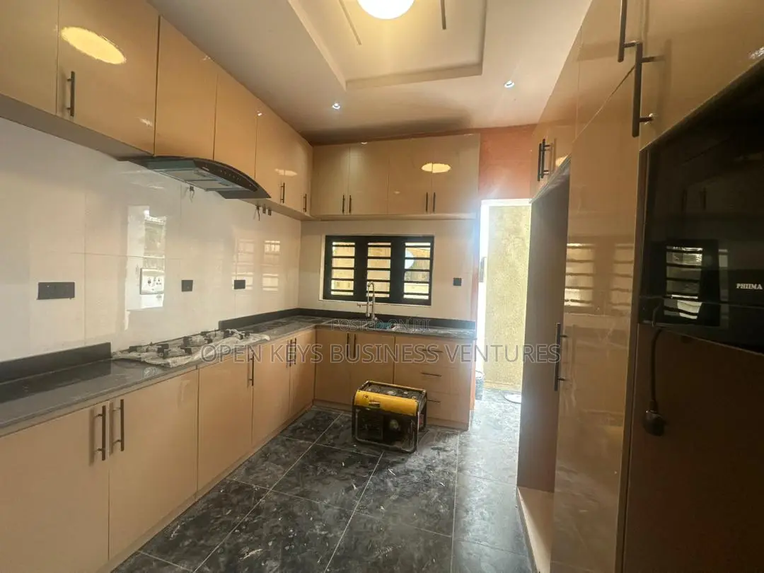 Furnished 4bdrm Bungalow in Carlton Gate, Akobo for sale in Akobo