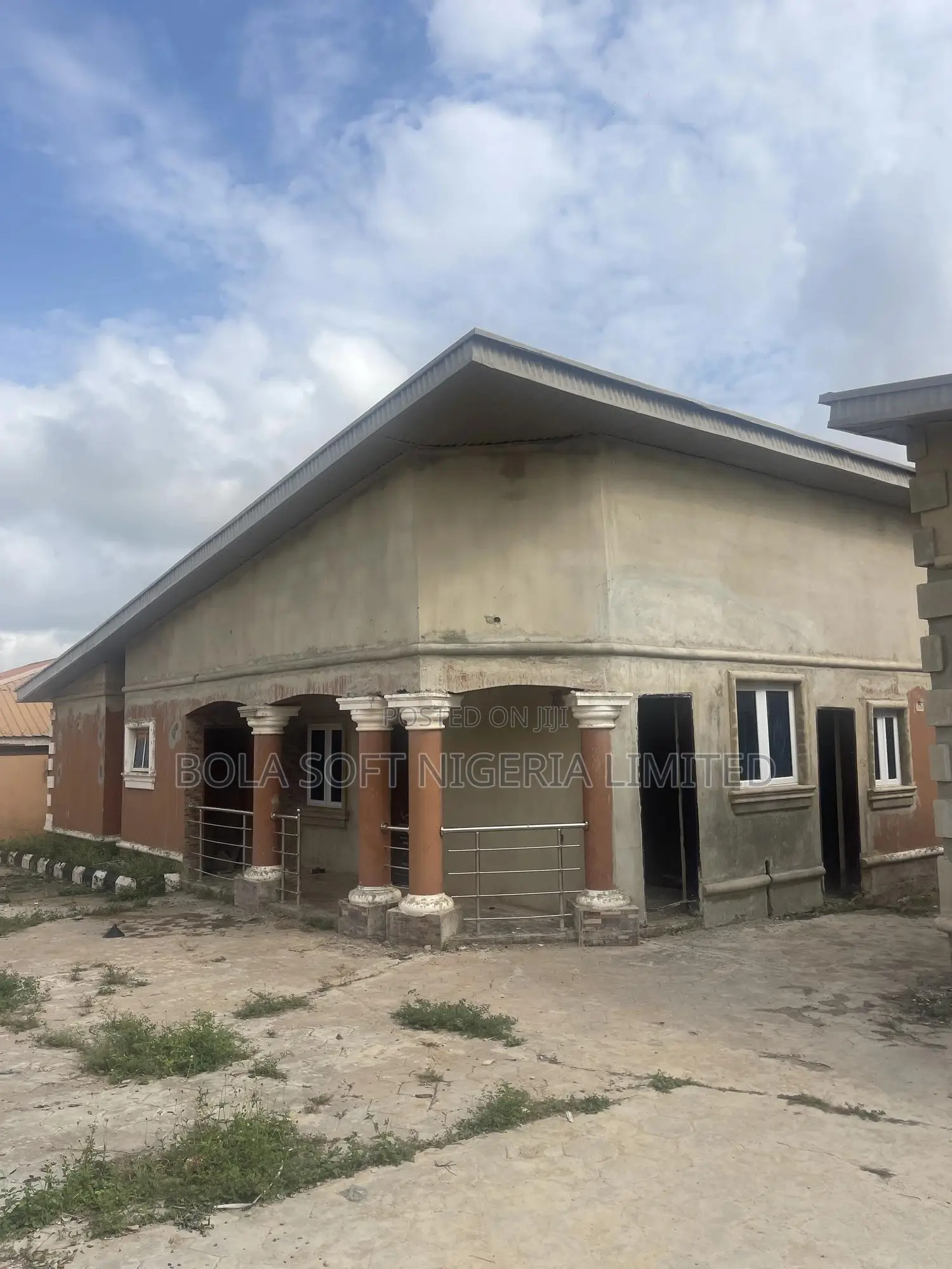 2bdrm Block of Flats in Plot 4 Mogana, Idi, Akala Express for sale in Akala Express