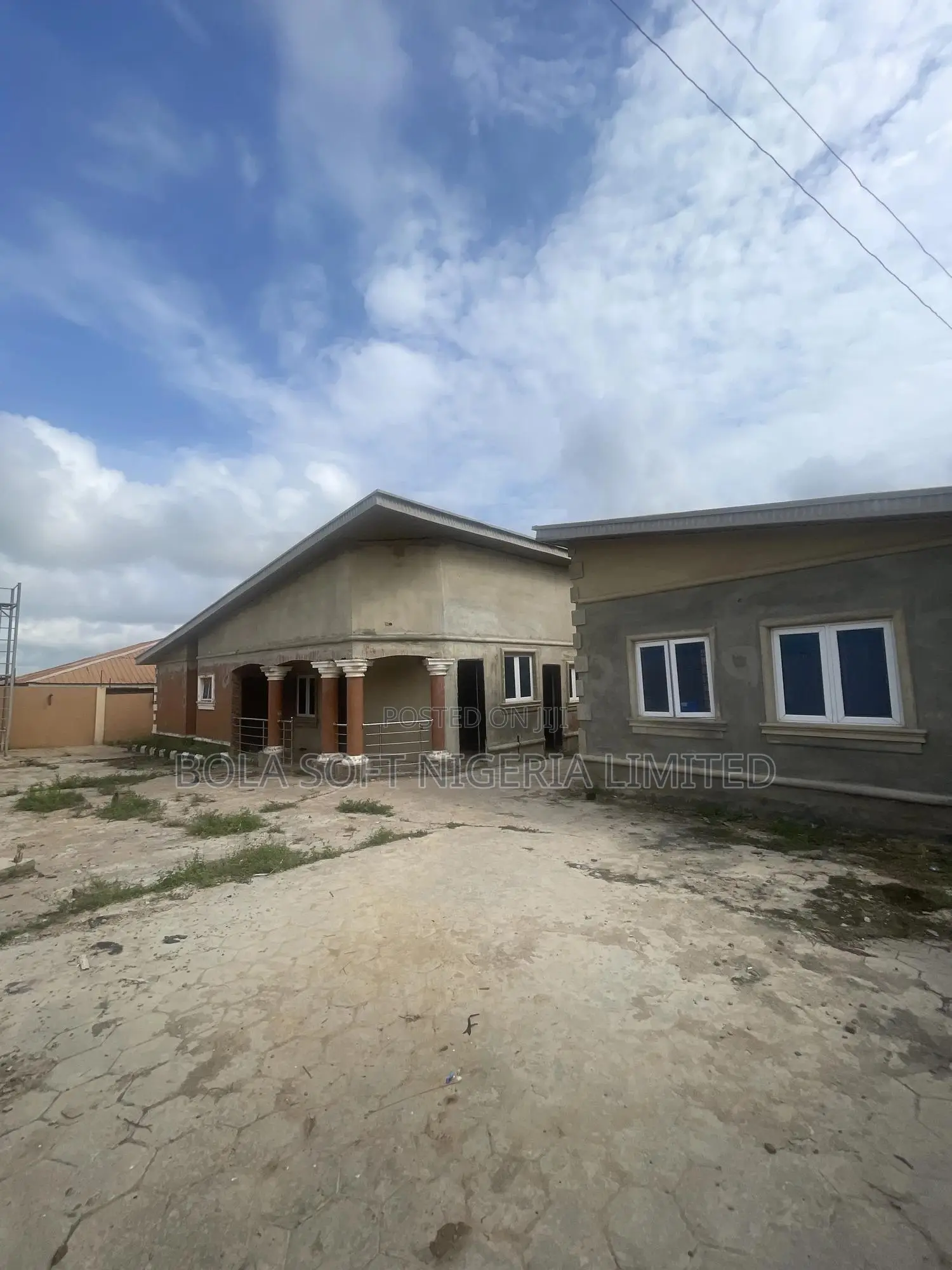 2bdrm Block of Flats in Plot 4 Mogana, Idi, Akala Express for sale in Akala Express