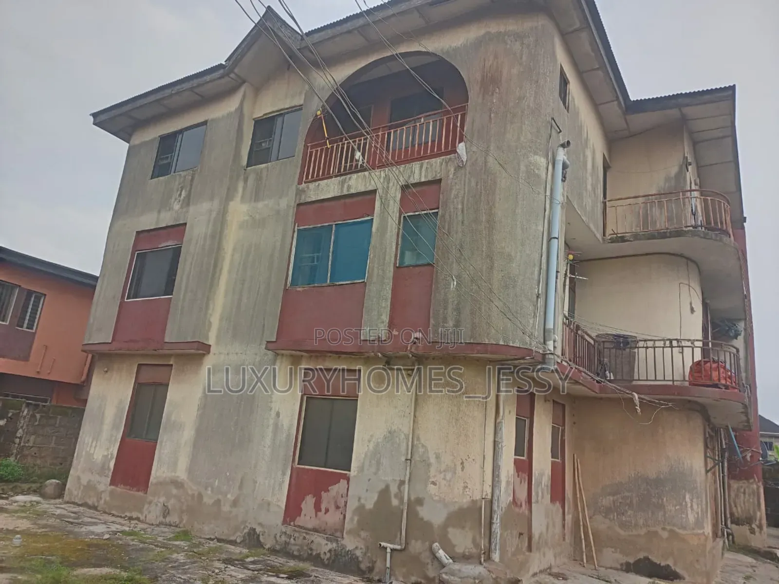3bdrm Block of Flats in Afromedia Okokomiko, Okokomaiko for sale in Okokomaiko