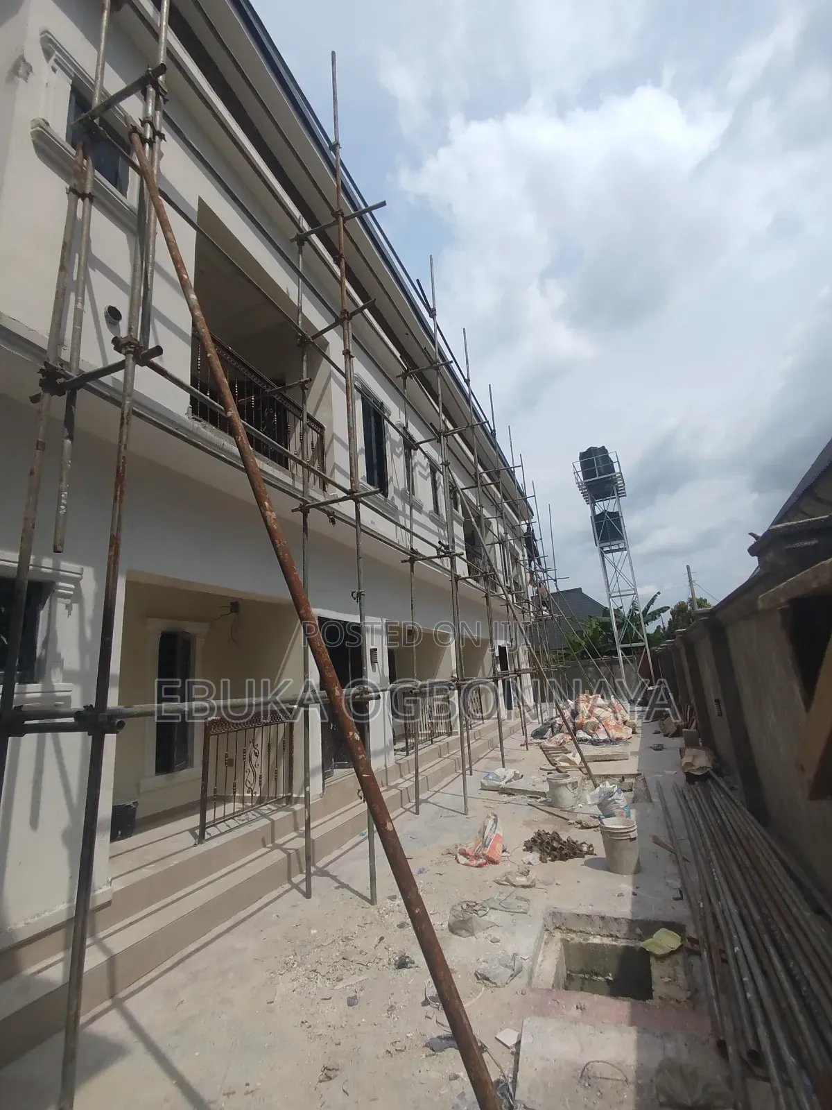 2bdrm Block of Flats in Apu Road, Off, Obio-Akpor for rent in Obio-Akpor