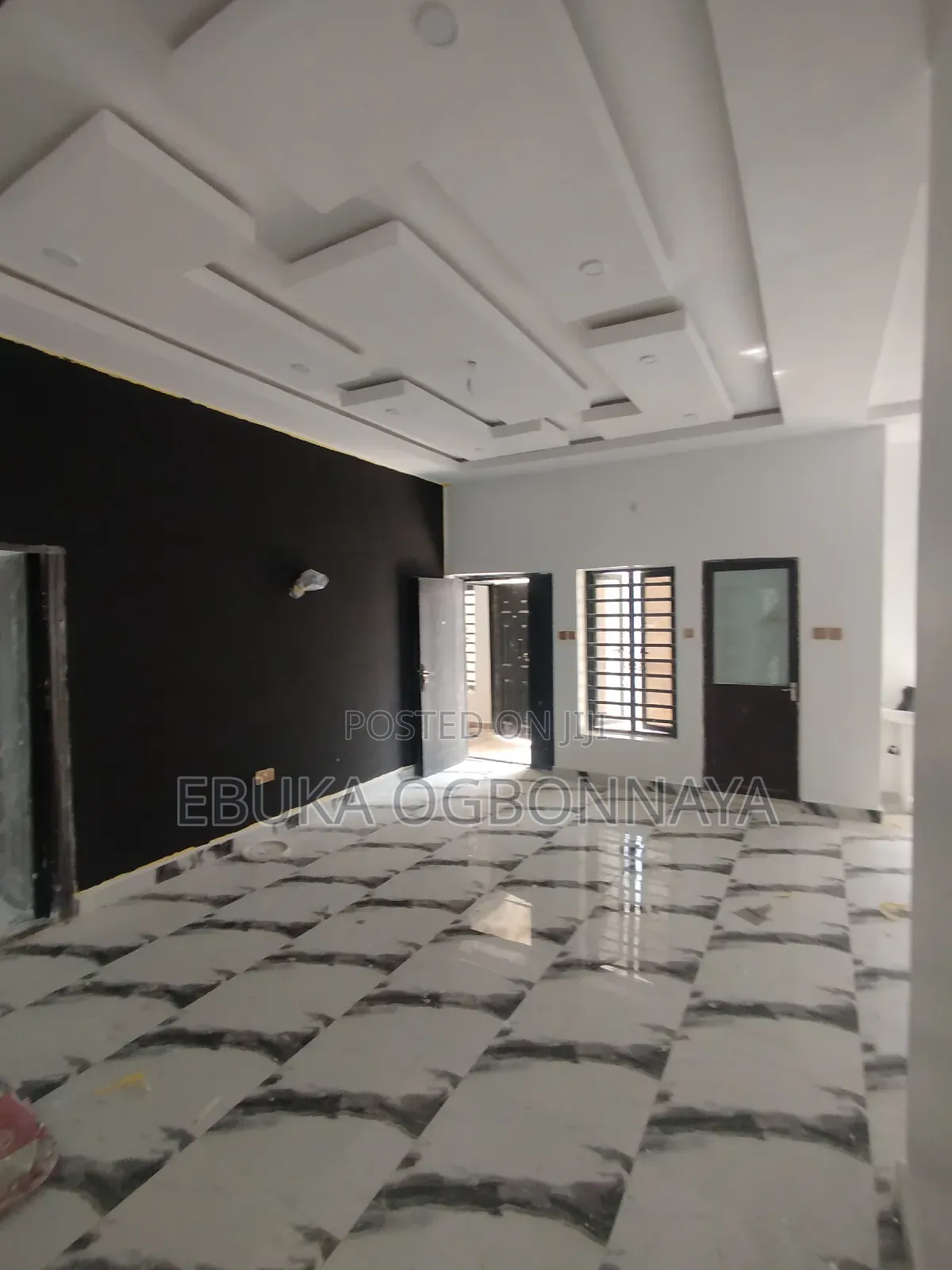 2bdrm Block of Flats in Apu Road, Off, Obio-Akpor for rent in Obio-Akpor
