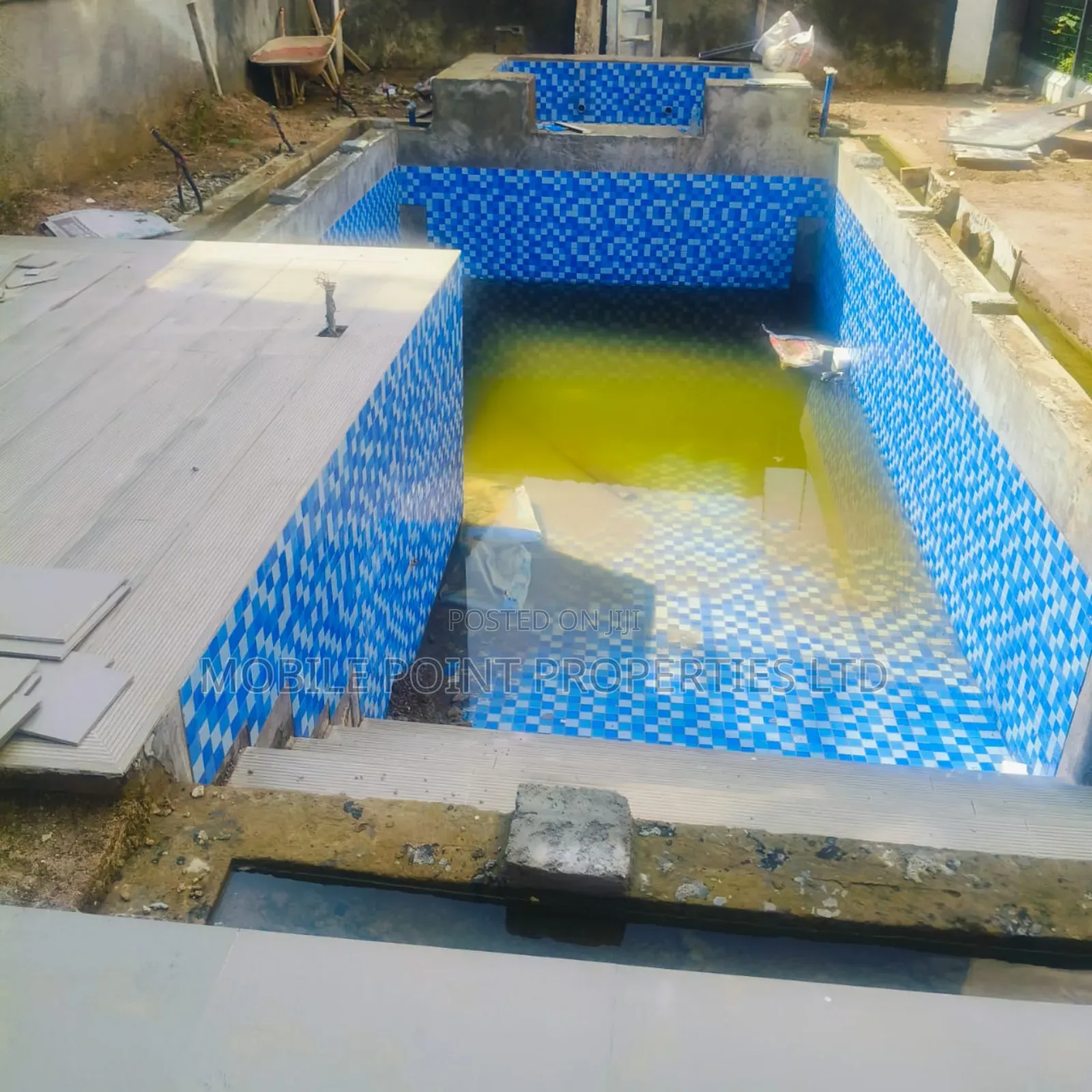 Furnished 5bdrm Townhouse/Terrace in Utako for sale in Utako