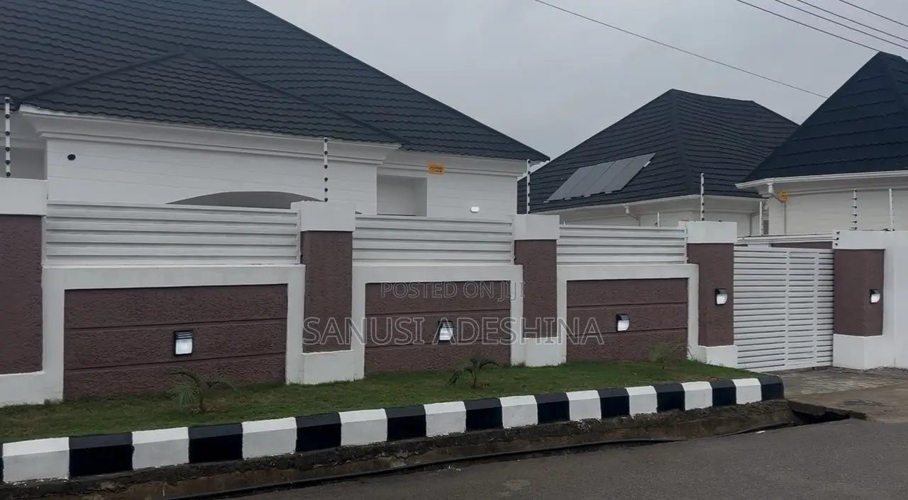 5bdrm House in 600, Gwarinpa for sale in Gwarinpa
