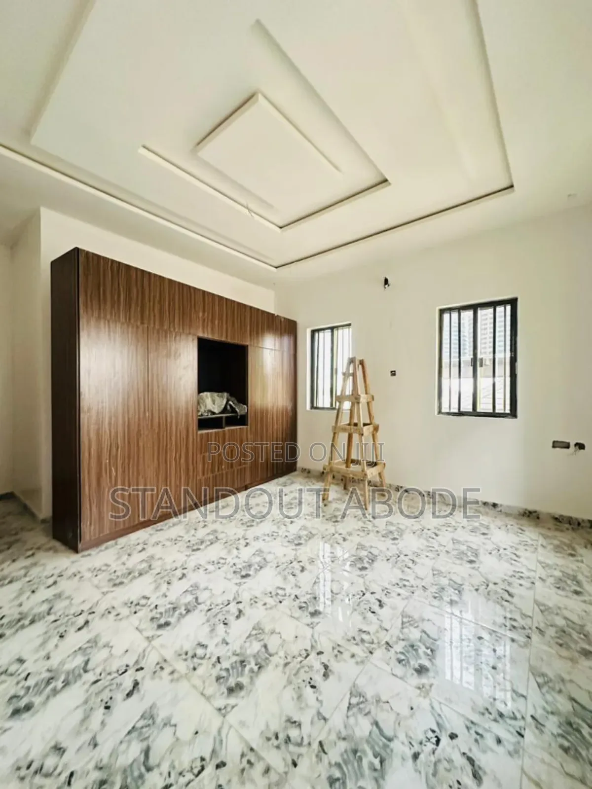 5bdrm Duplex in Inside An Estate, Isheri North for sale in Isheri North