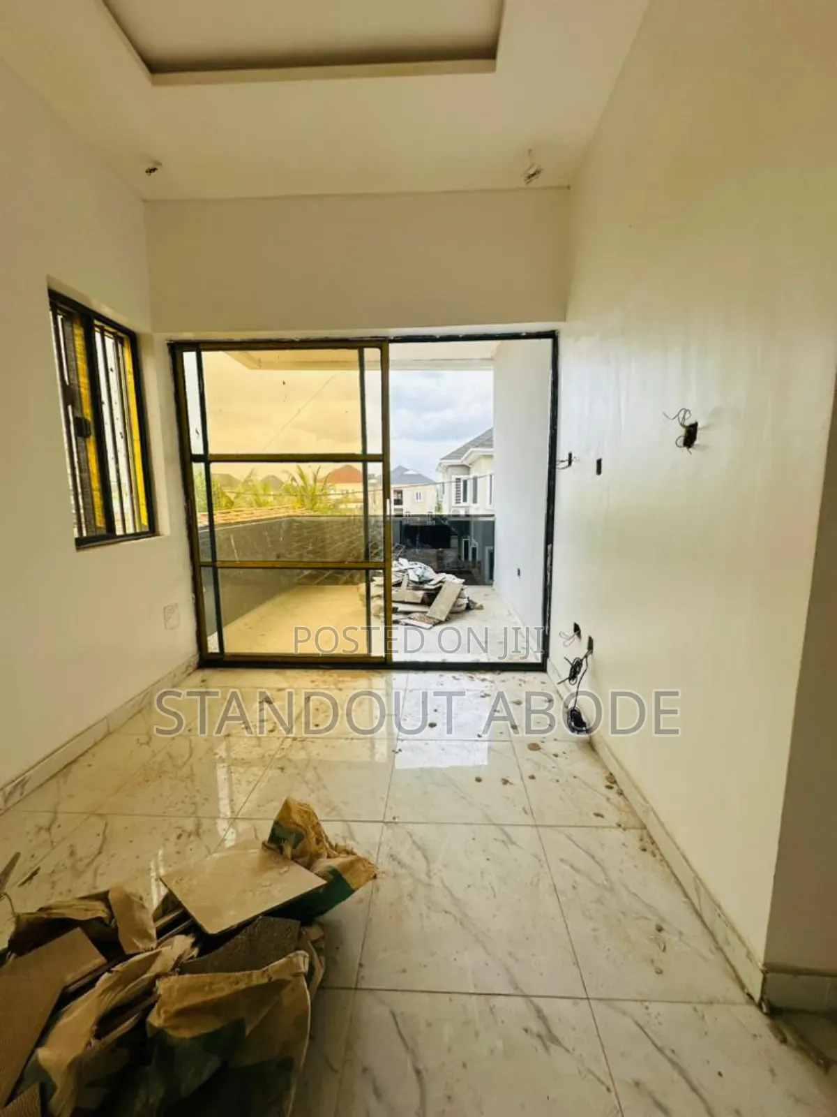 5bdrm Duplex in Inside An Estate, Isheri North for sale in Isheri North