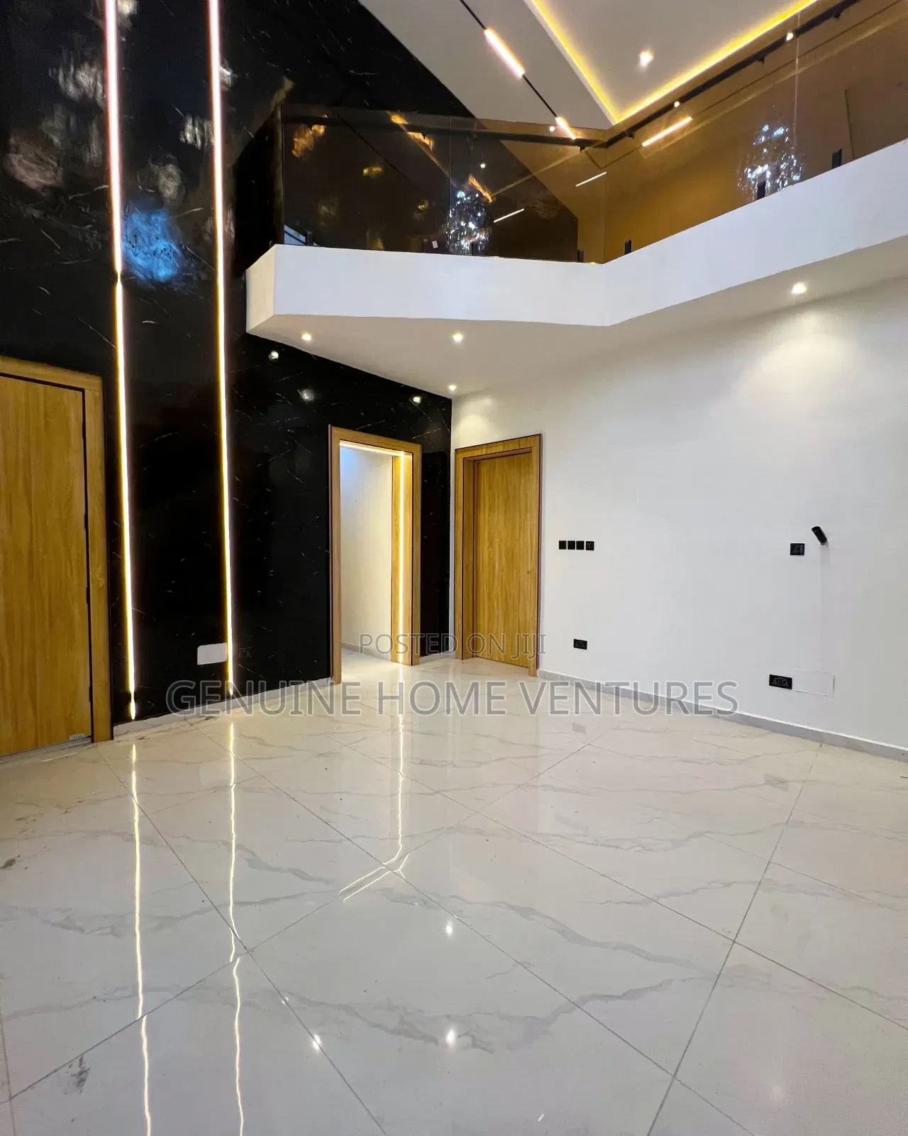 6bdrm Duplex in Bera Estate Chevron for sale in Chevron