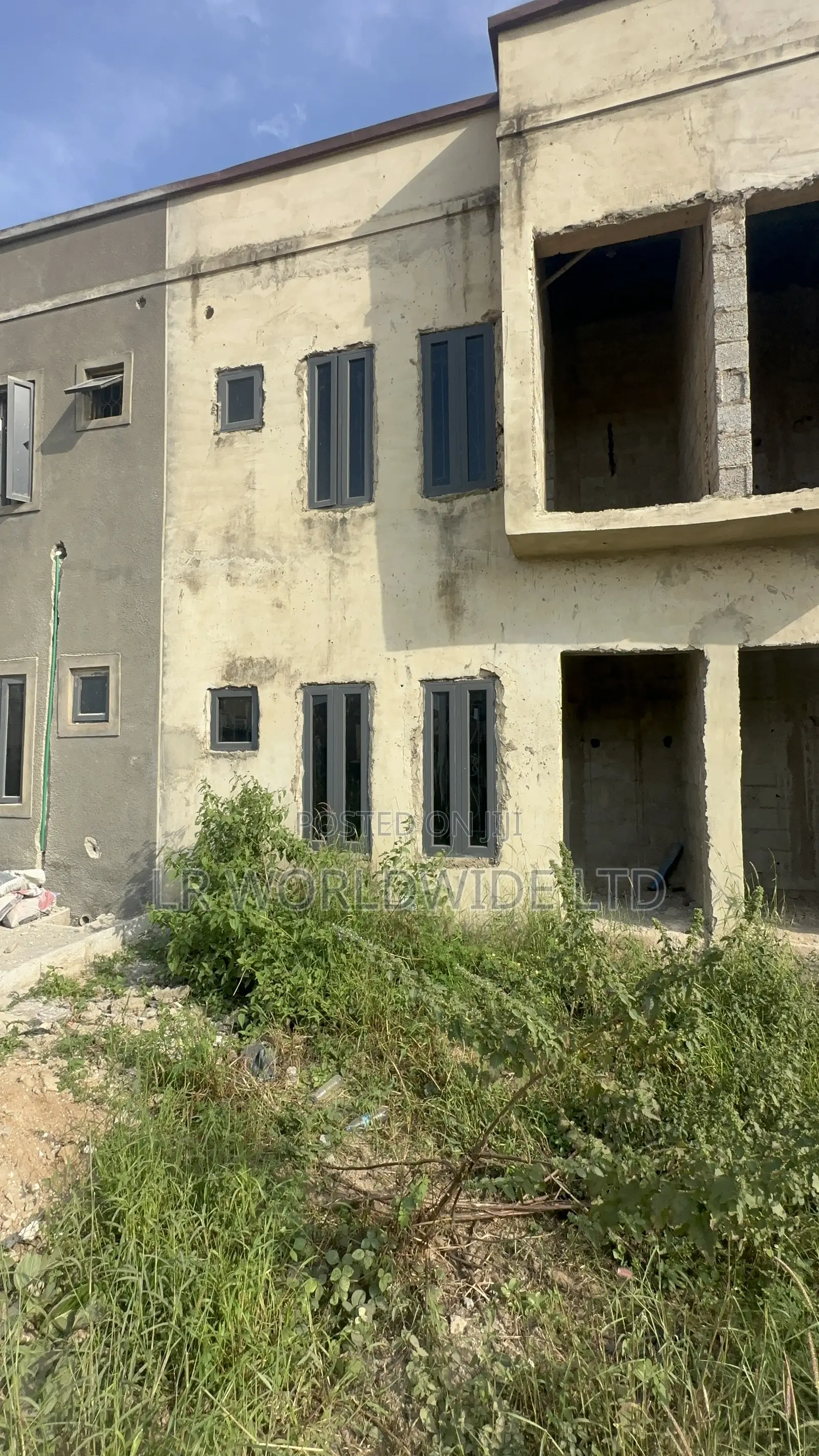 3bdrm Townhouse/Terrace in Apo District for sale in Apo District