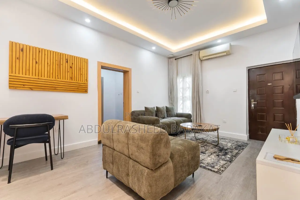 Brand New Luxury 1 Bedroom Apartment With Pool Snooker in Victoria Island