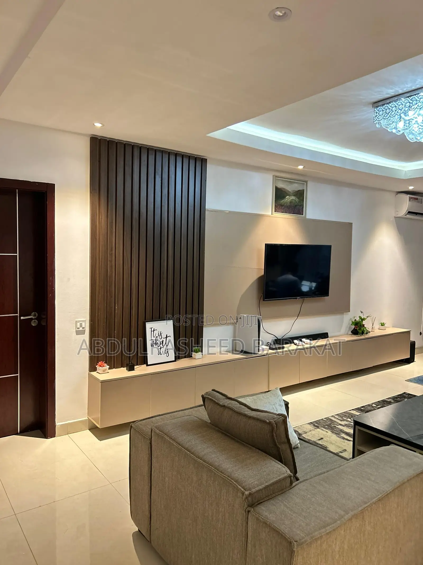 Luxury and Spacious 2 Bedroom Apartments With Ps5 in Lekki