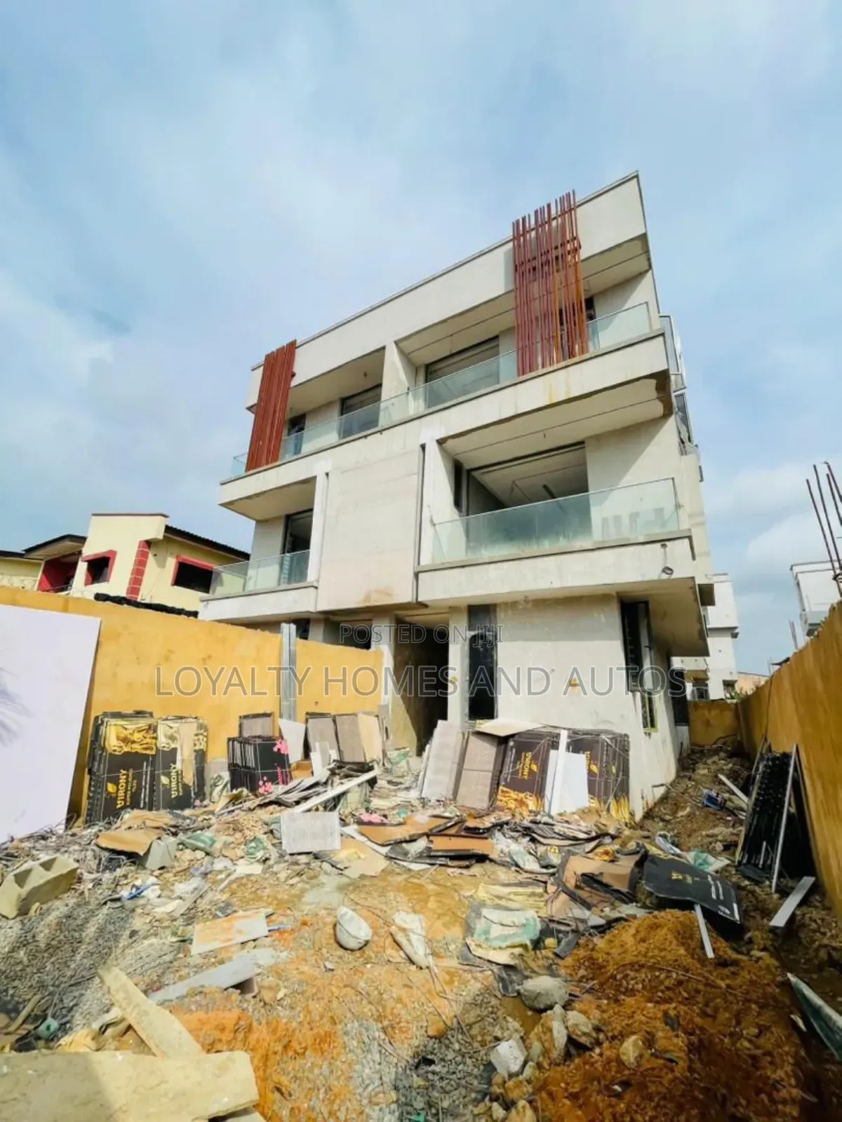Furnished 4bdrm Duplex in Omole Phase 2 for sale in Omole Phase 2