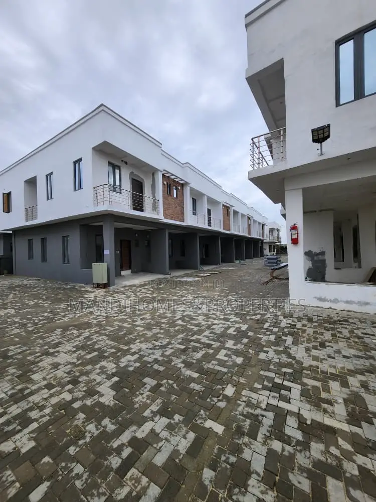 4bdrm Townhouse/Terrace in Ajah for sale in Ajah