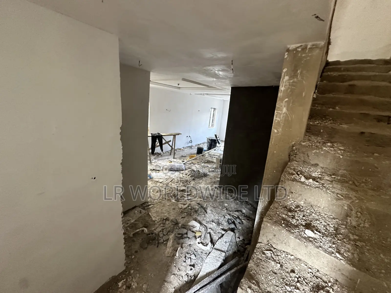 4bdrm Duplex in Apo District for sale in Apo District