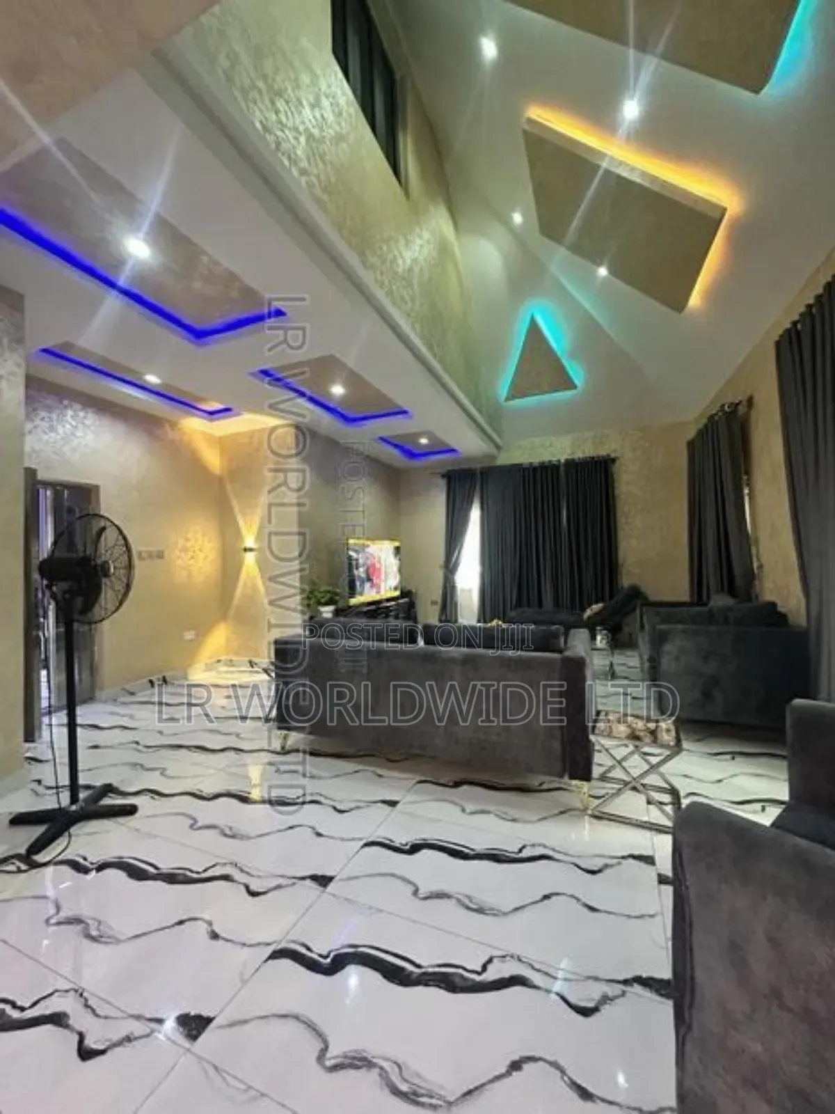 4bdrm Duplex in Lugbe District for sale in Lugbe District